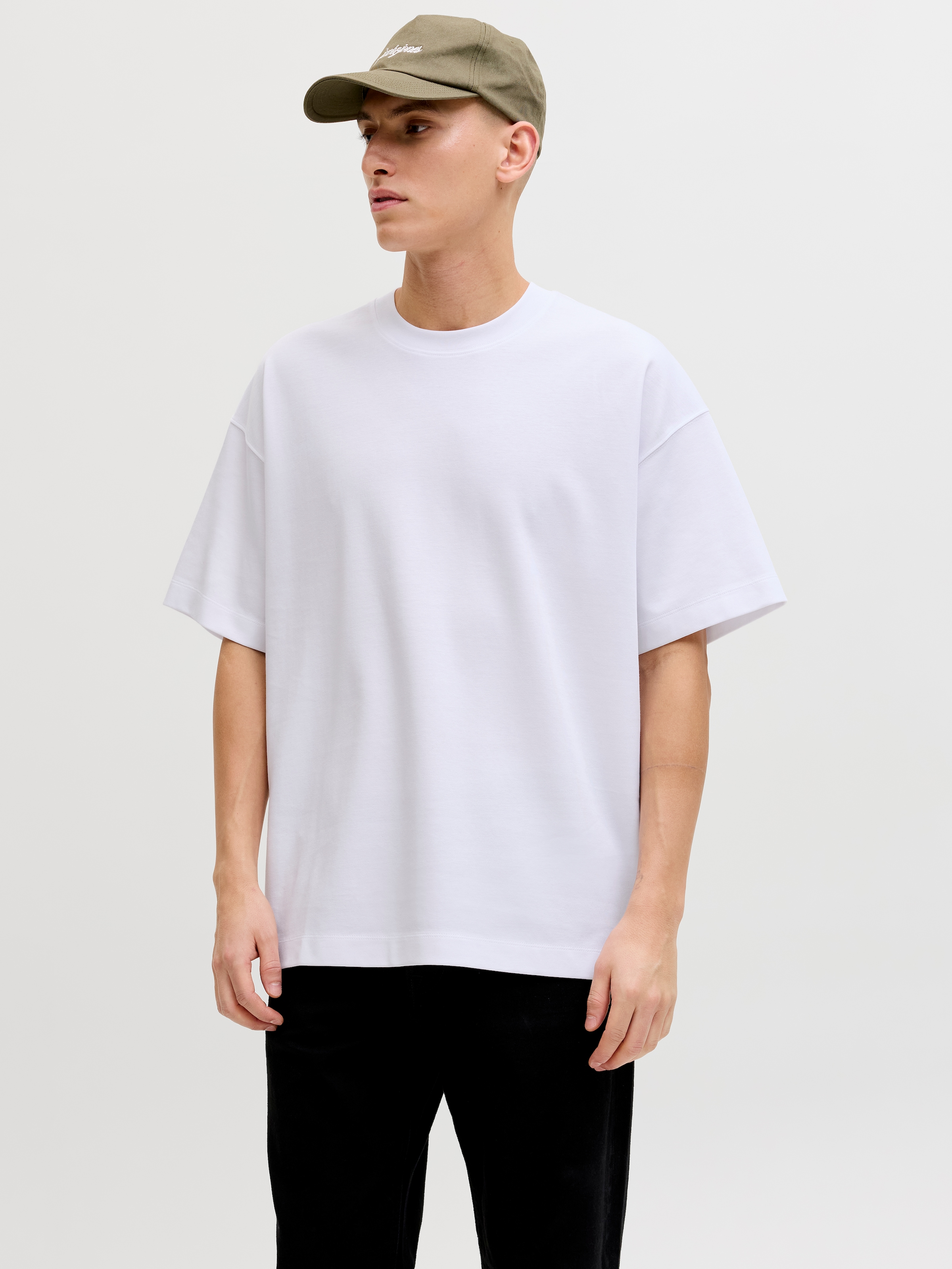 Jack & Jones T-Shirt "JJEBARRON TEE SS O-NECK NOOS" Baumwollmischung, loose fit