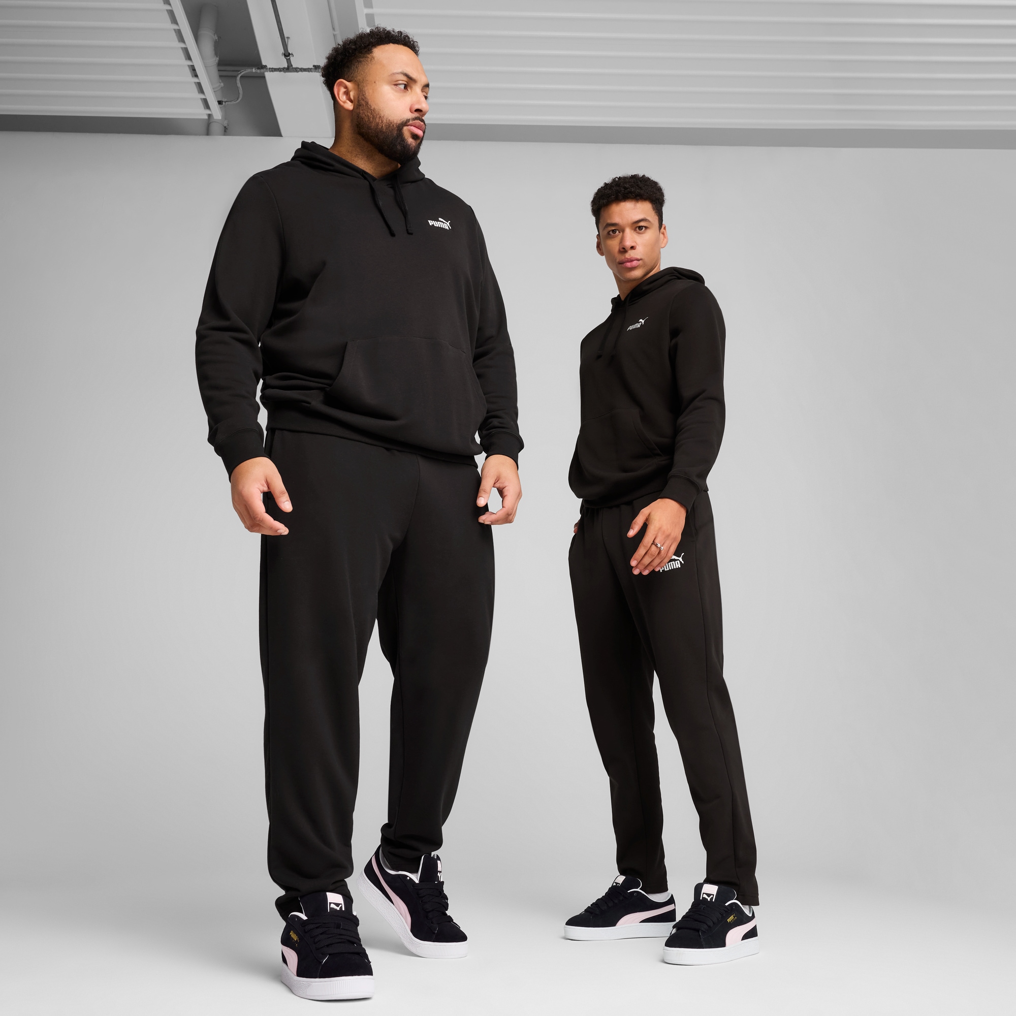 PUMA Trainingshose »ESS NO. 1 LOGO SWEATPANTS TR OP«, Jogginghose, weiche French Terry Qualität