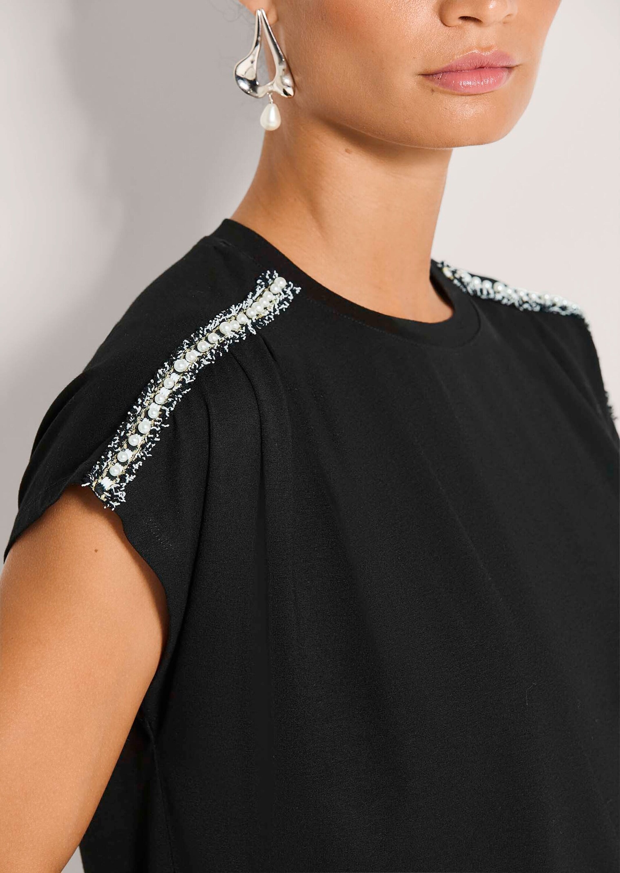 MADELEINE Kurzarmshirt »Shirt Legeres Basic-Shirt mit Kurzarm, Rundhals« Borte