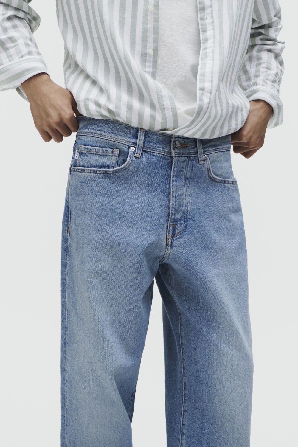 SELECTED HOMME Relax-fit-Jeans »SLH220-LOOSE KOBE 3501 L.B WASH JNS NOOS«