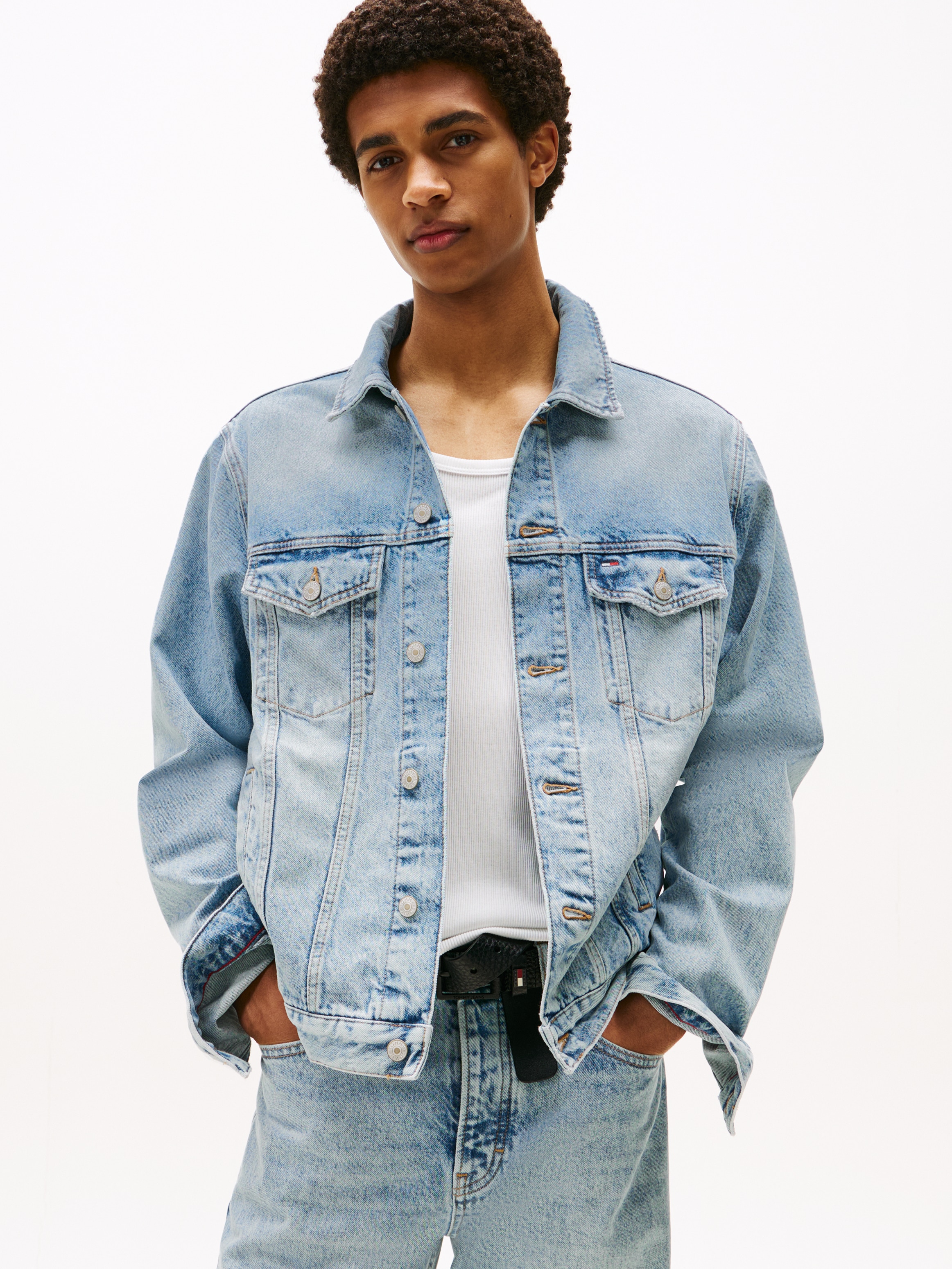 Tommy Jeans Jeansjacke "RYAN RGLR TRCKR RWB EXT CI6033", ohne Kapuze, Mit R günstig online kaufen