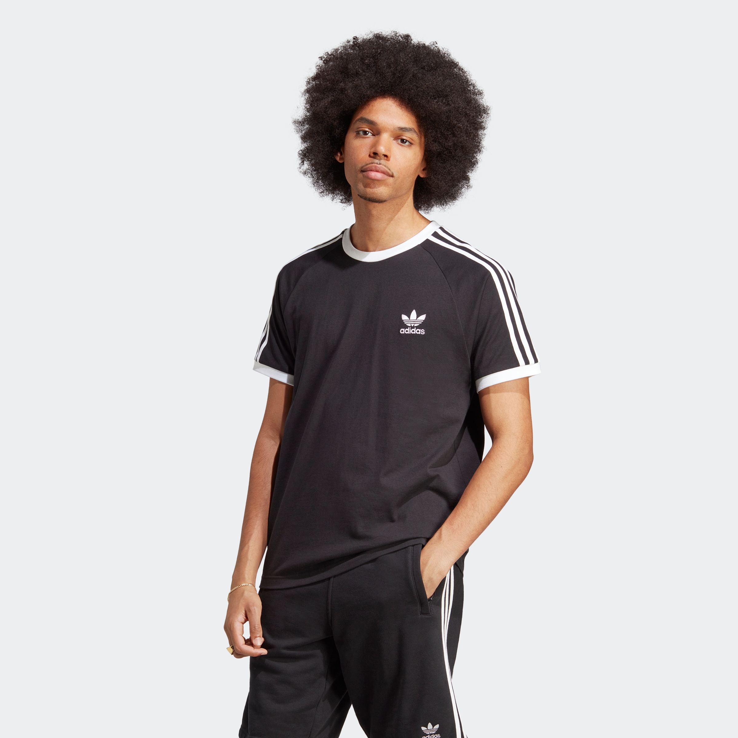 adidas Originals T-Shirt "3-STRIPES TEE" schmale Passform, Kurzarm, mit kontrastierendem Saum, aus Baumwolle