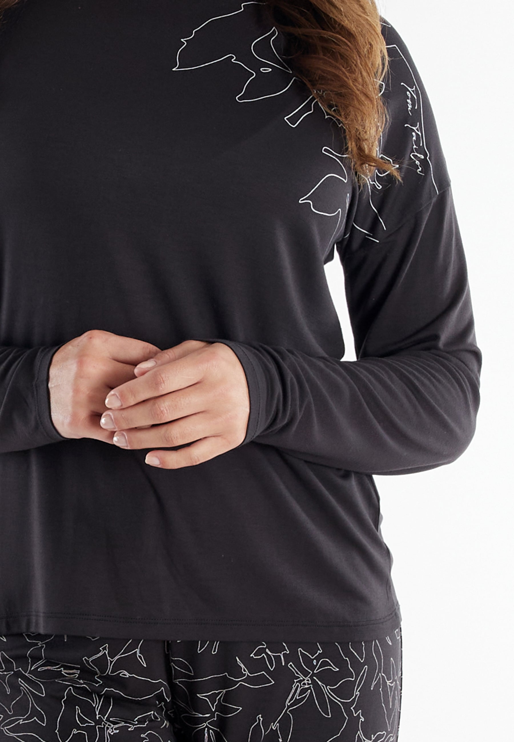 TOM TAILOR Schlafanzug »Xanthi« 2 Stk. tlg., mit langen Ärmeln, Rundhalsausschnitt