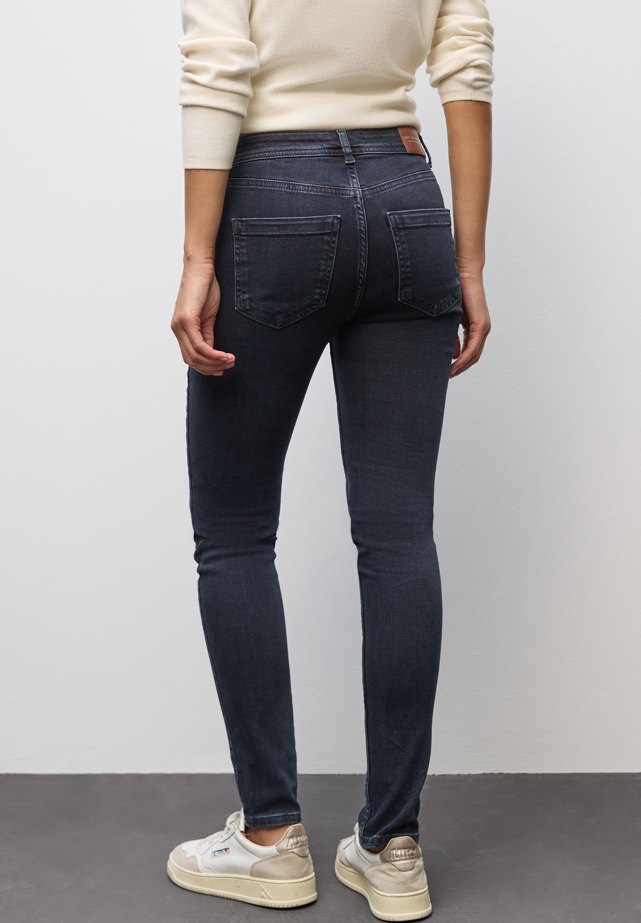 STREET ONE Slim-fit-Jeans »Style York«, im 5-Pocket-Style und mit Stretch