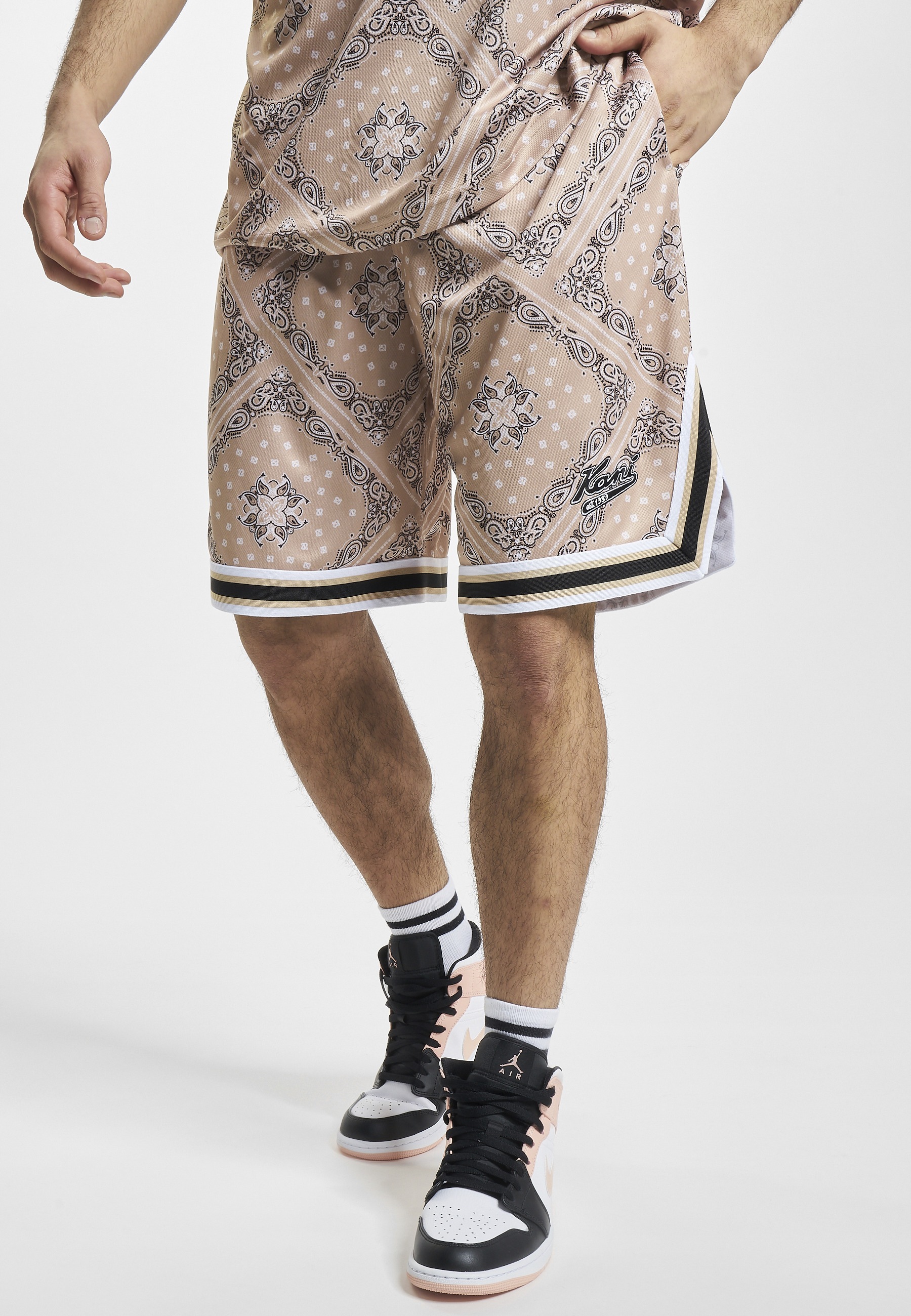 Karl Kani Shorts »Karl Kani Herren KM232-011-2 KK Varsity Paisley Mesh Shorts«