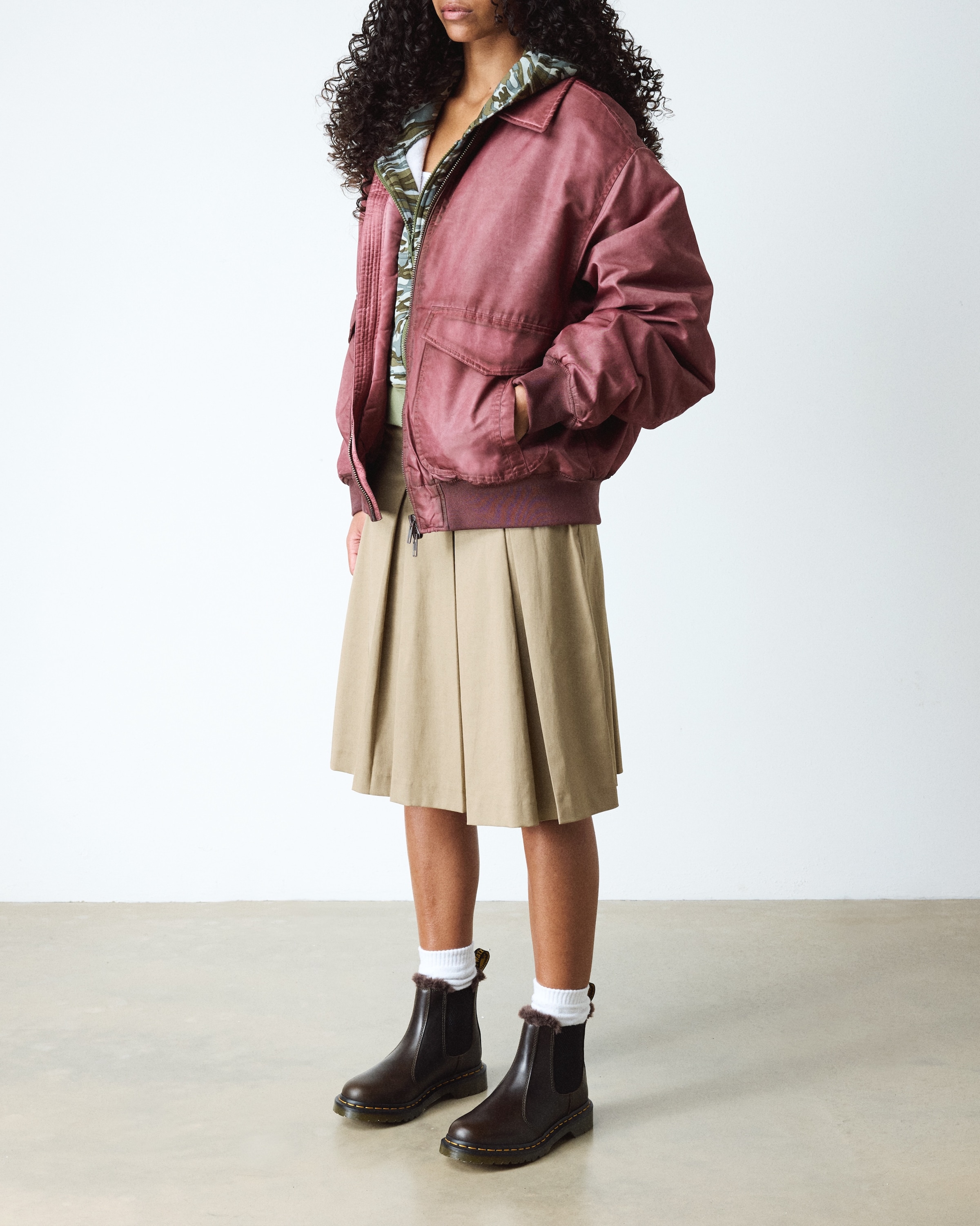 DR. MARTENS Chelseaboots »2976 Leonore«, Winterboots, Stiefelette mit kuscheligem Warmfutter