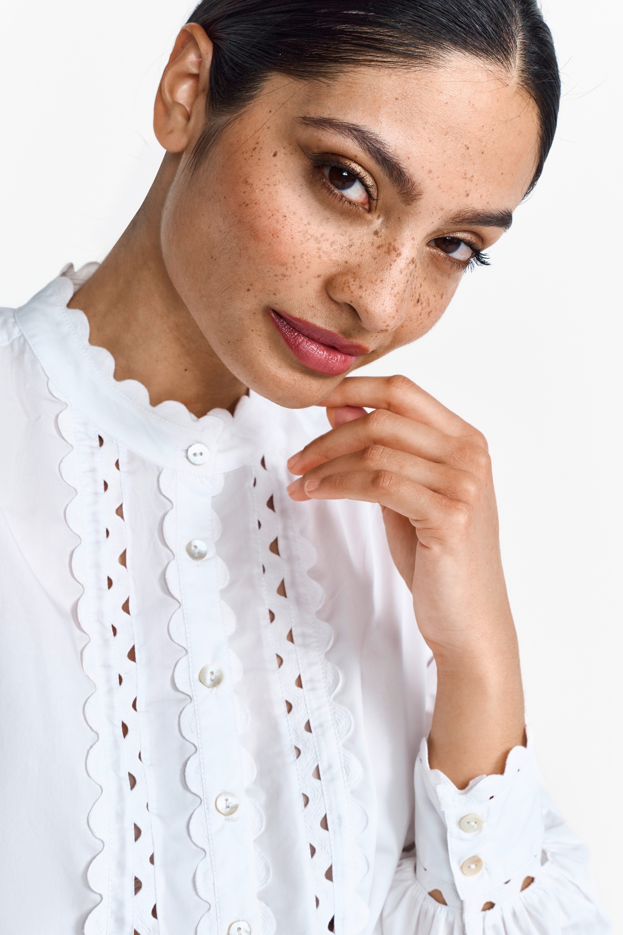 RICHROYAL Rüschenbluse, Mit verkürzter Knopfleiste günstig online kaufen