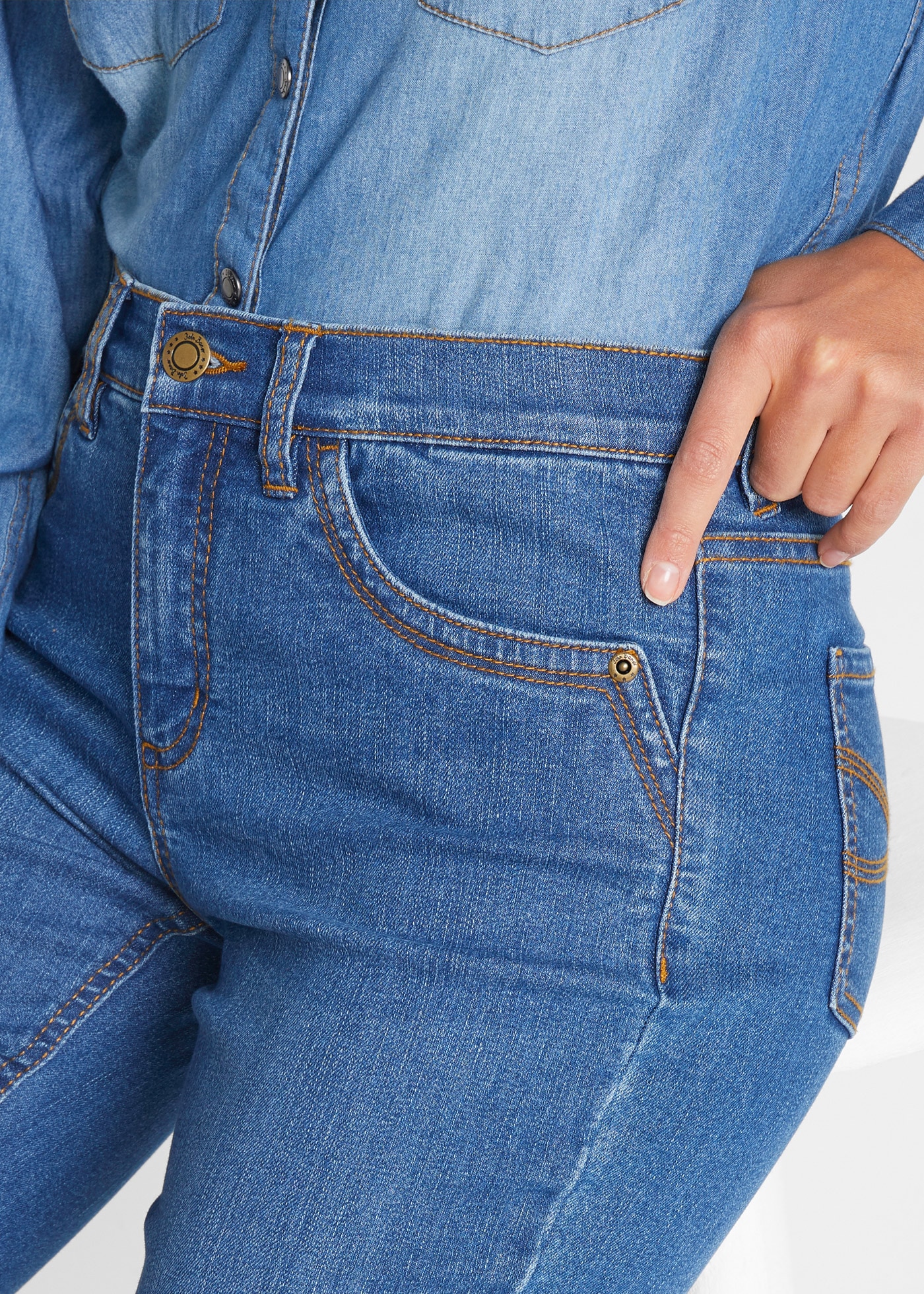 bonprix Caprijeans Slim Fit Passform, erhältlich in mehreren Größen, mit Stretch-Anteil