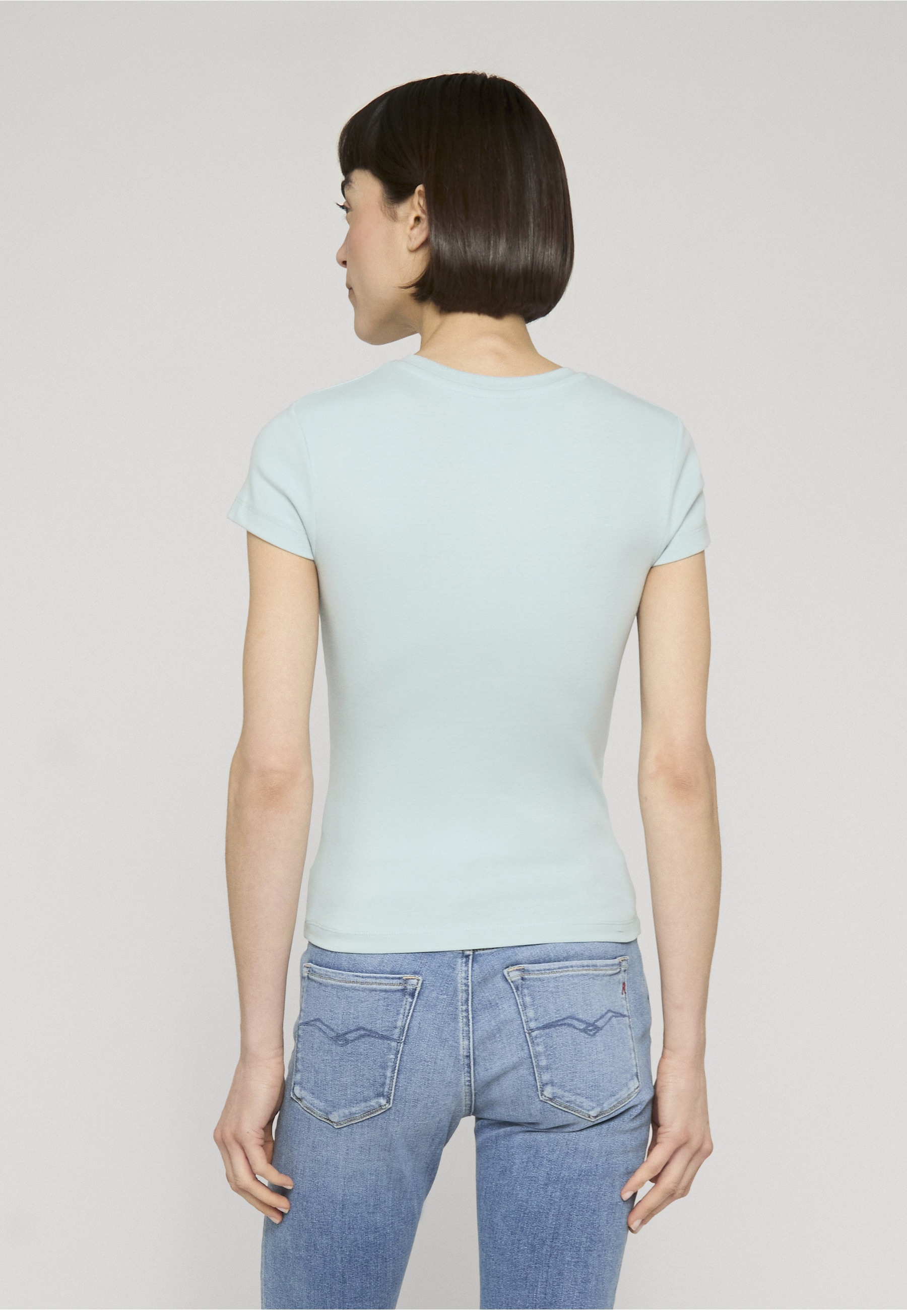 URBAN CLASSICS T-Shirt »Urban Classics Ladies Short Slim Tee« 1
