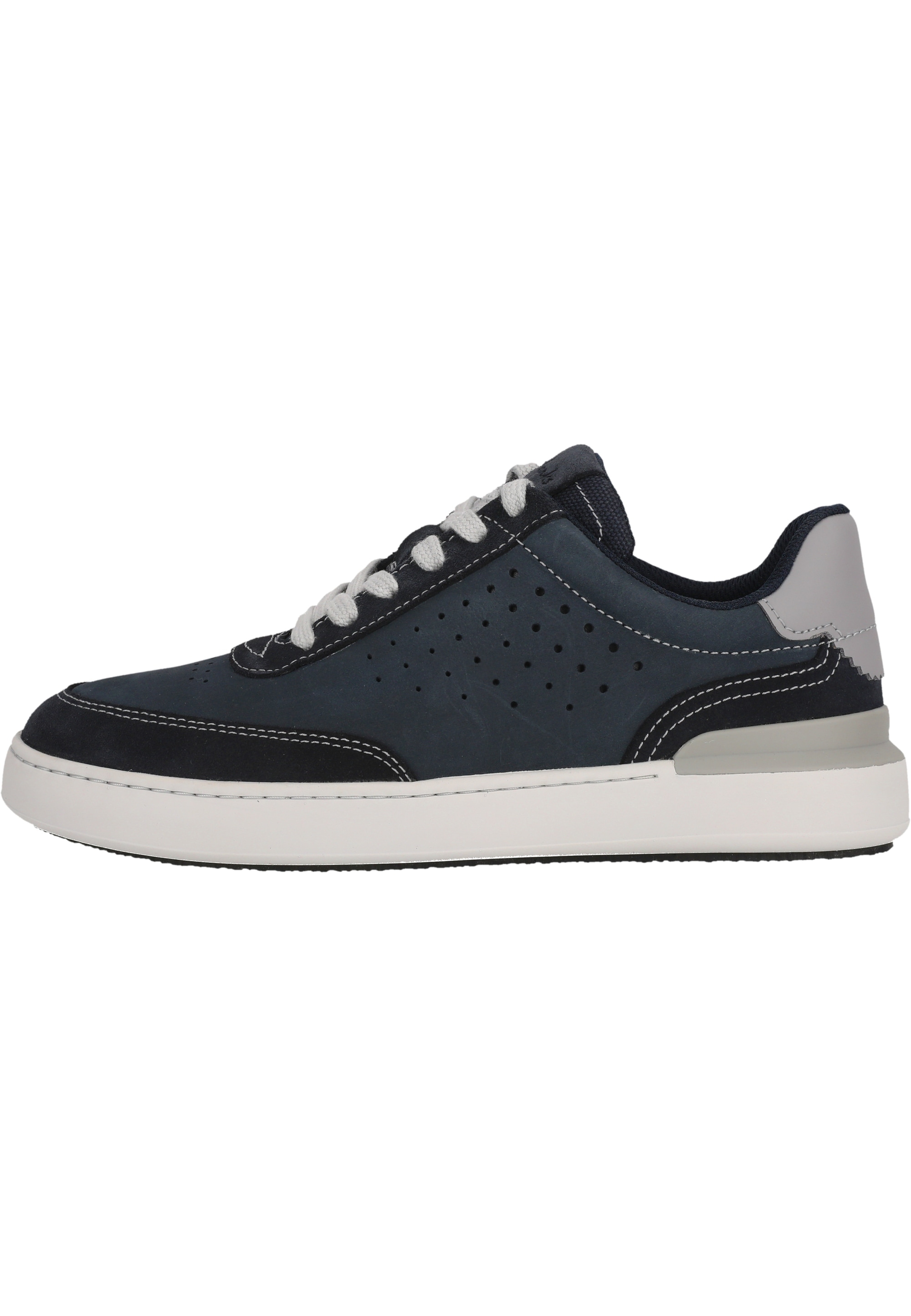 Clarks Sneaker »Courtlite«, mit federndem Fußbett