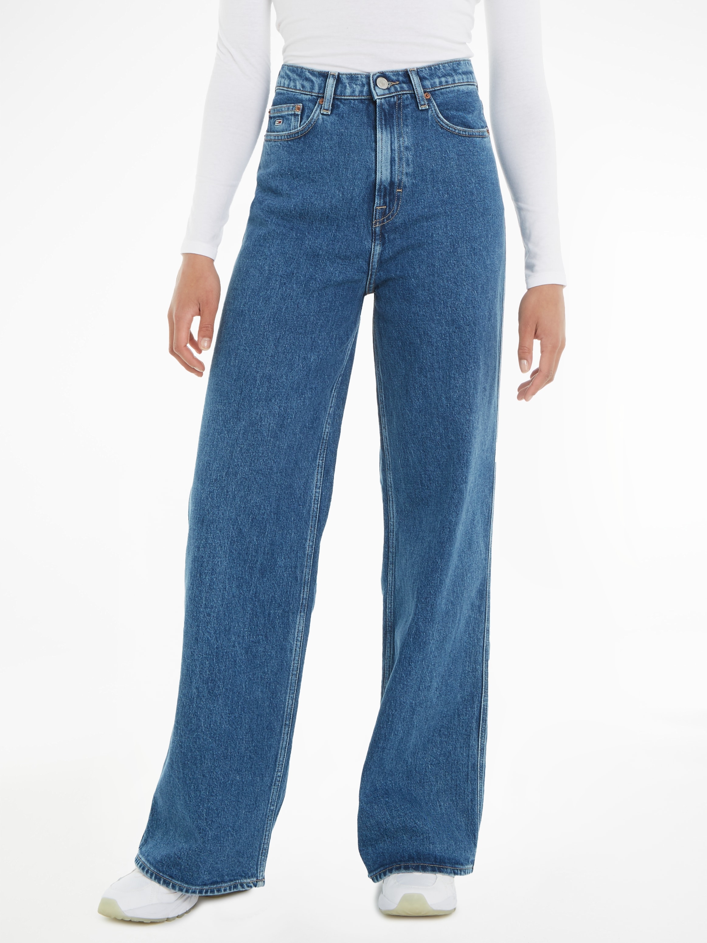 Tommy Jeans Weite Jeans für kaufen Jeans | BH4116«, »CLAIRE Logo-Badge Tommy BAUR WD HGH mit