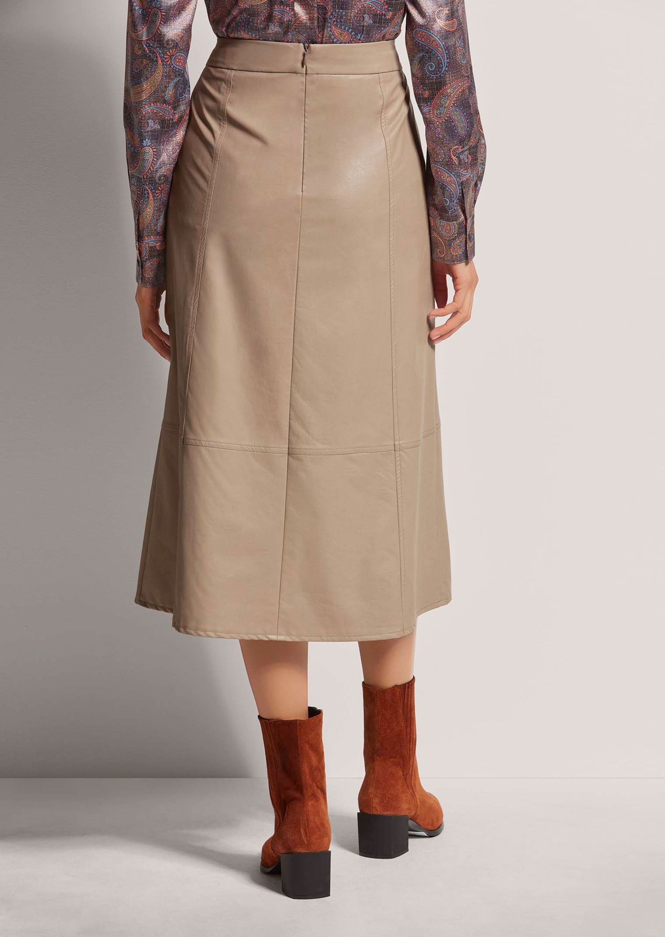 Midirock MADELEINE "Rock Schwungvoller Rock im Leder-Look", Damen, Gr. 34, beige (taupe), Obermaterial: 100% Polyurethan PU., Modern, normal, Röcke 3