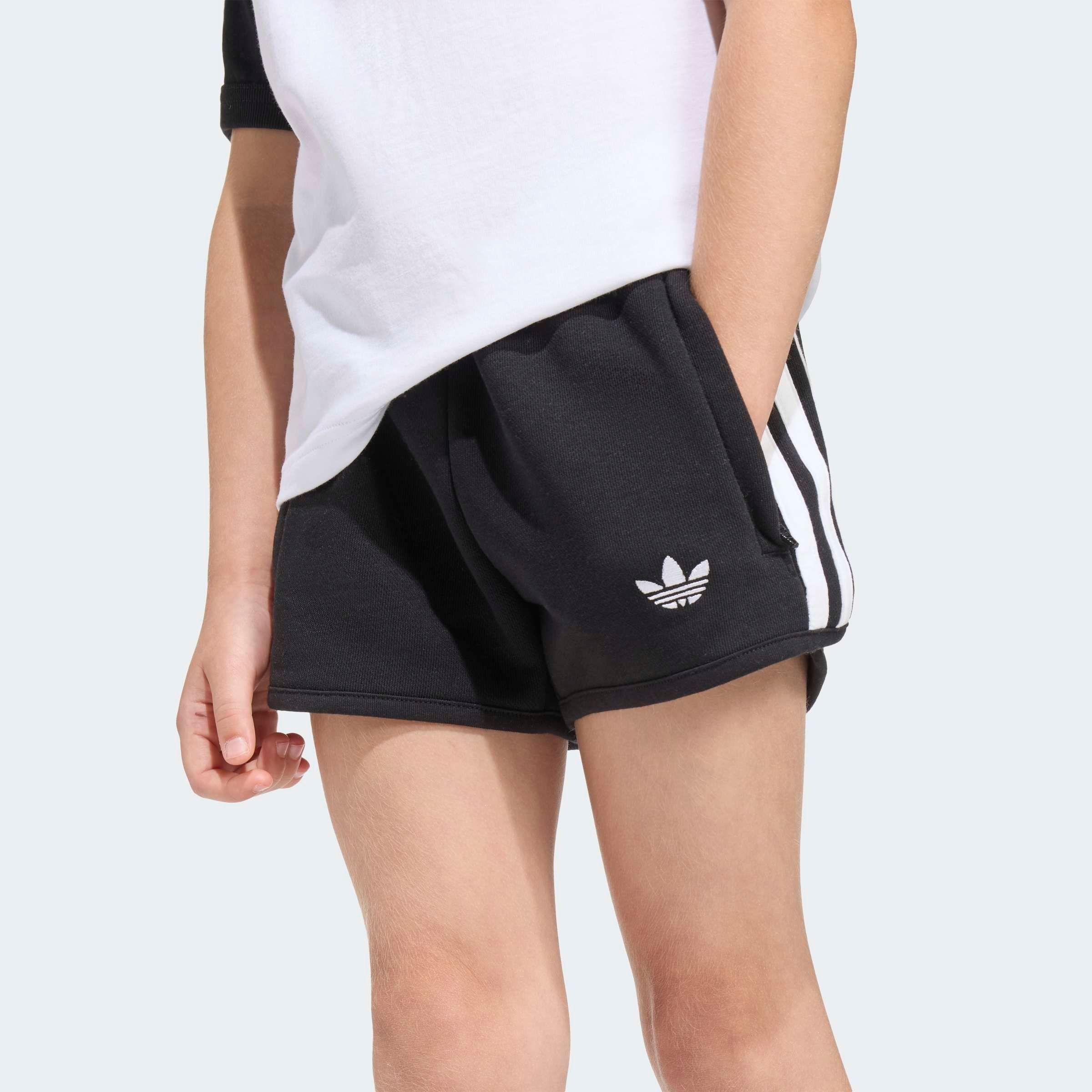 Jungen Trainingsanzug "STS"weiß, schwarz, Gr. 110, ADIDAS ORIGINALS, Obermaterial: 100% Baumwolle, Sportanzüge