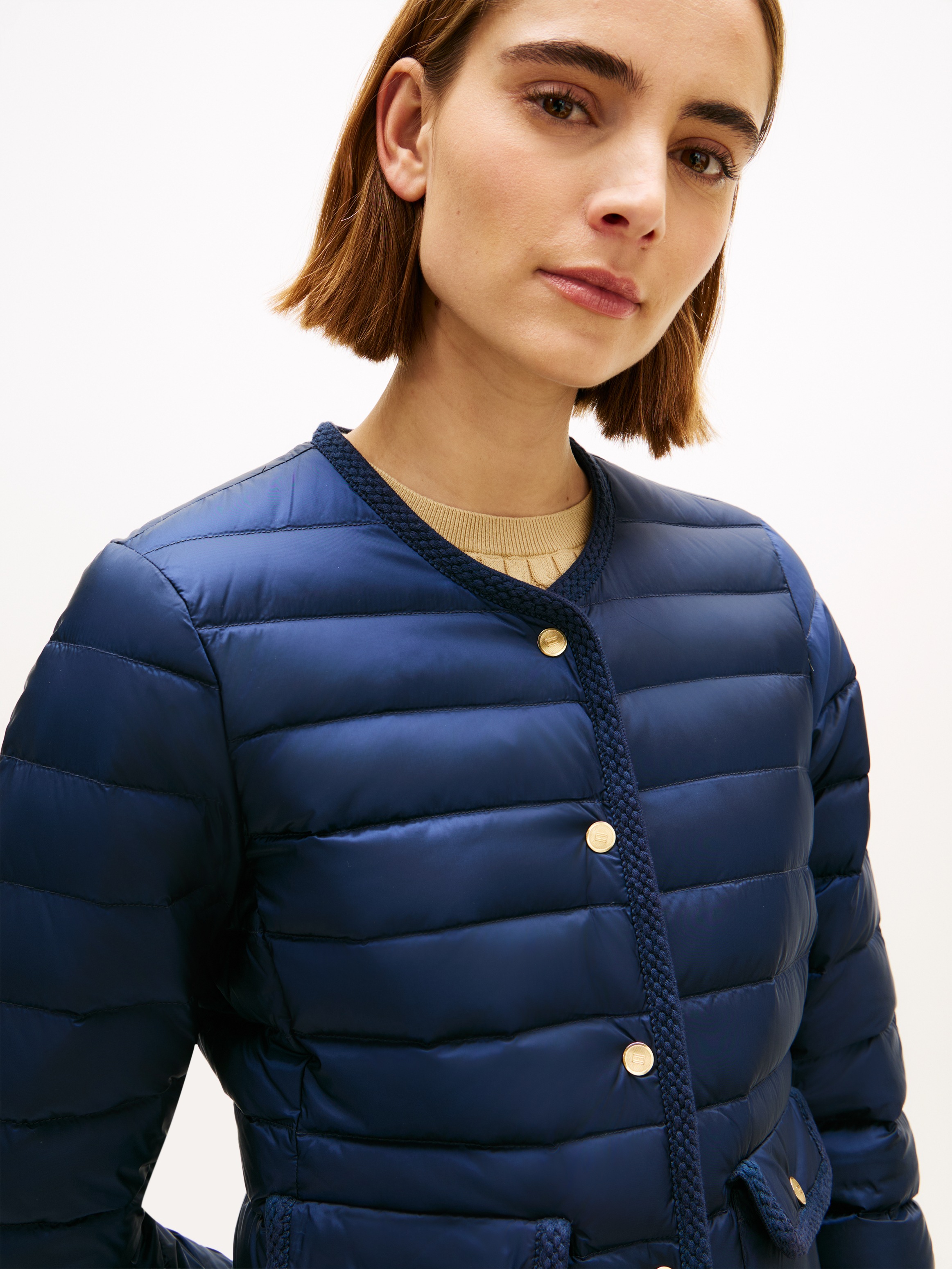 Tommy Hilfiger Steppjacke "FEMININE LW DOWN JACKET" mit aufgesetzten Tasche günstig online kaufen