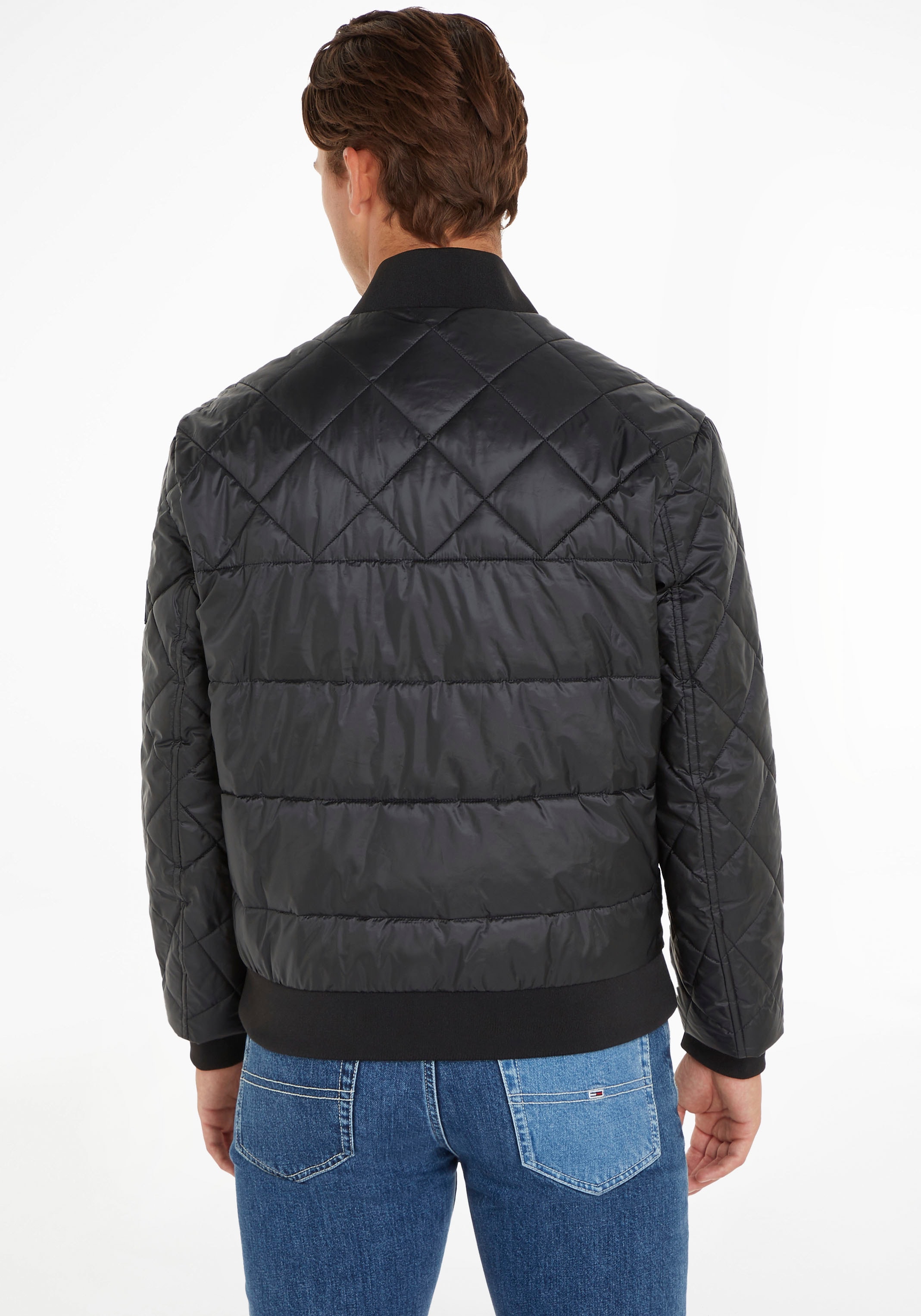 Tommy Hilfiger Bomberjacke »PACKABLE RECYCLED BOMBER«, mit dezenten Farbeinsätzen in Labelfarben
