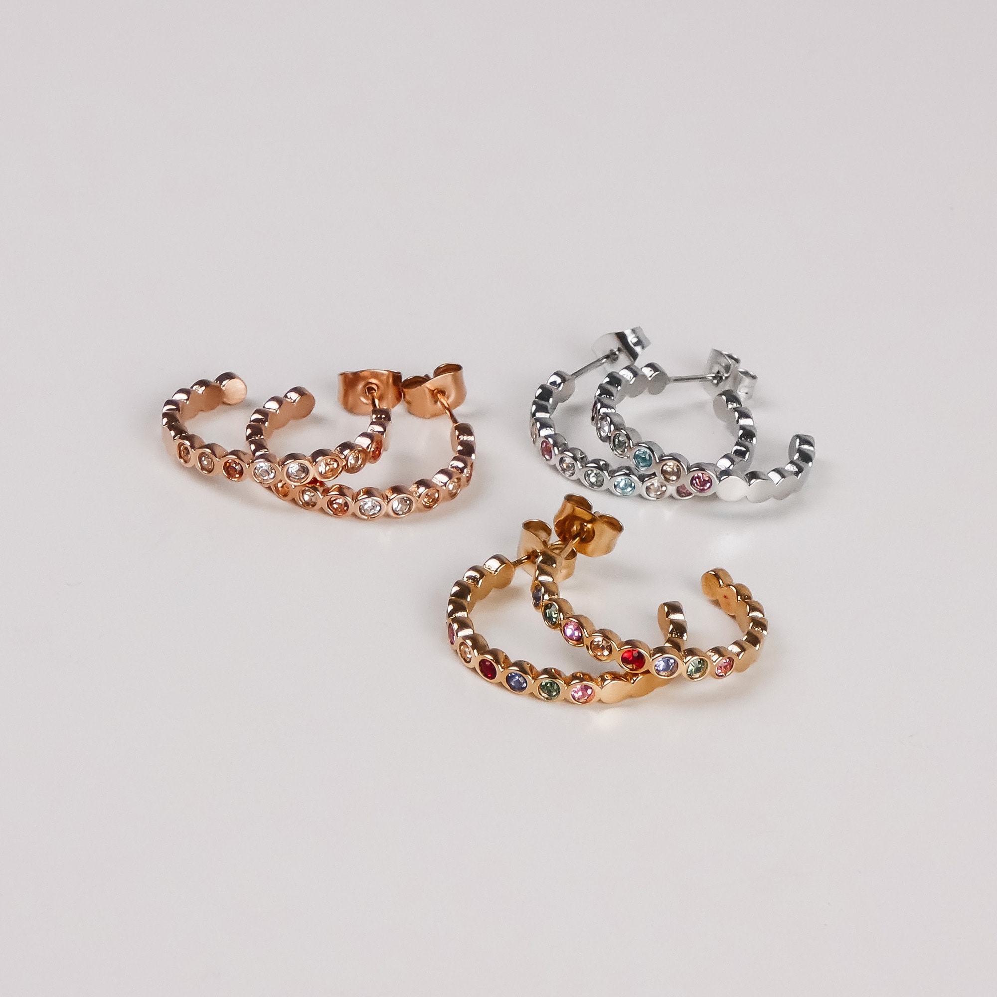 Tamaris Paar Creolen »Schmuck Geschenk Edelstahl Ohrstecker Colorful Circle« mit Zirkonia (synth.)