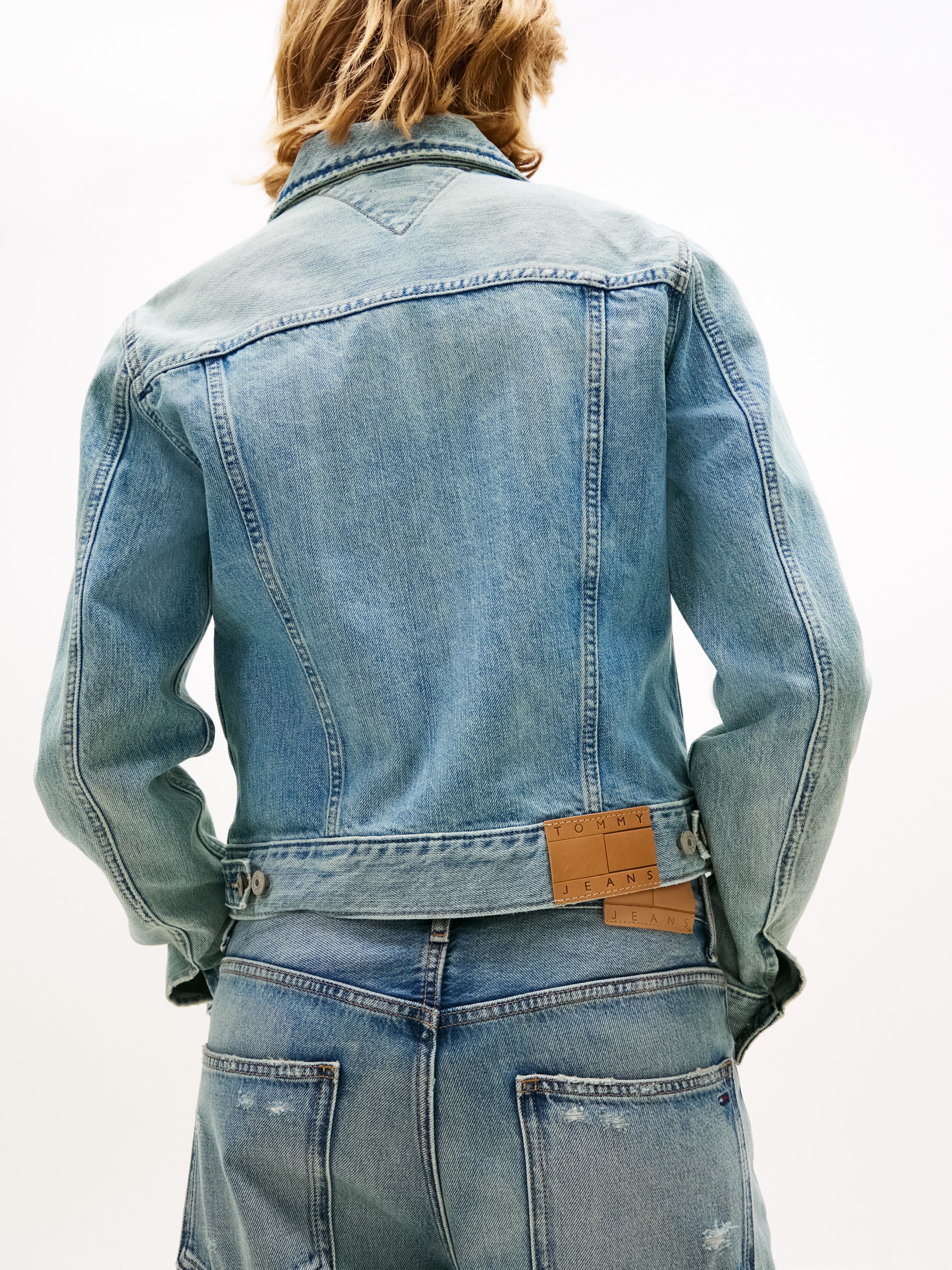 Tommy Jeans Outdoorjacke »CLASSIC TRUCKER EXT BJ8012« mit dezentem Logo