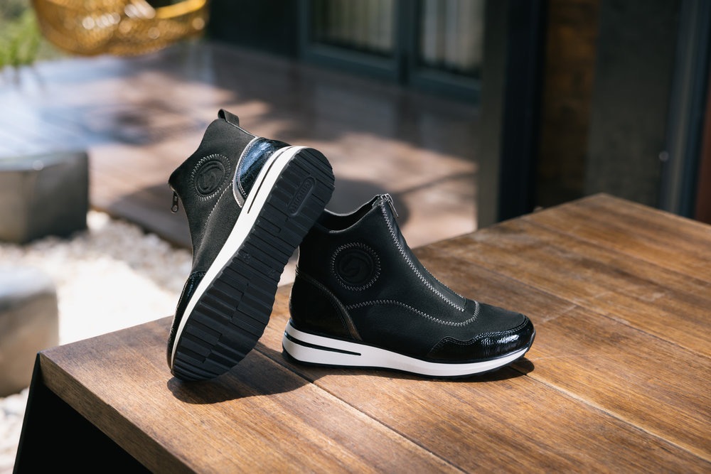 Remonte Slip-On Sneaker, Keilabsatz, Boots, Stiefelette mit praktischer Anz günstig online kaufen