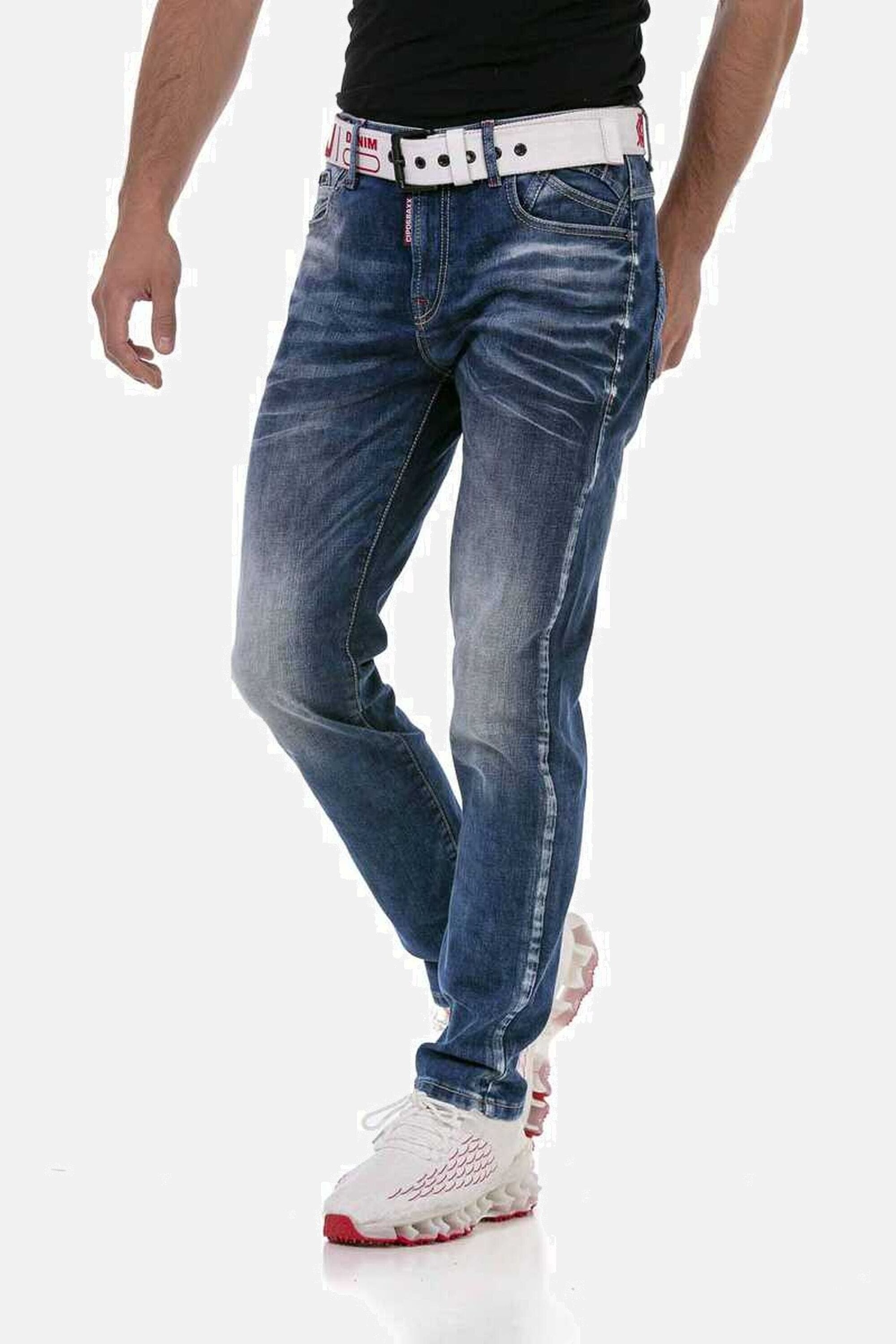 Cipo & Baxx 5-Pocket-Jeans »Jeans«, mit tollen Stickereien, CD717