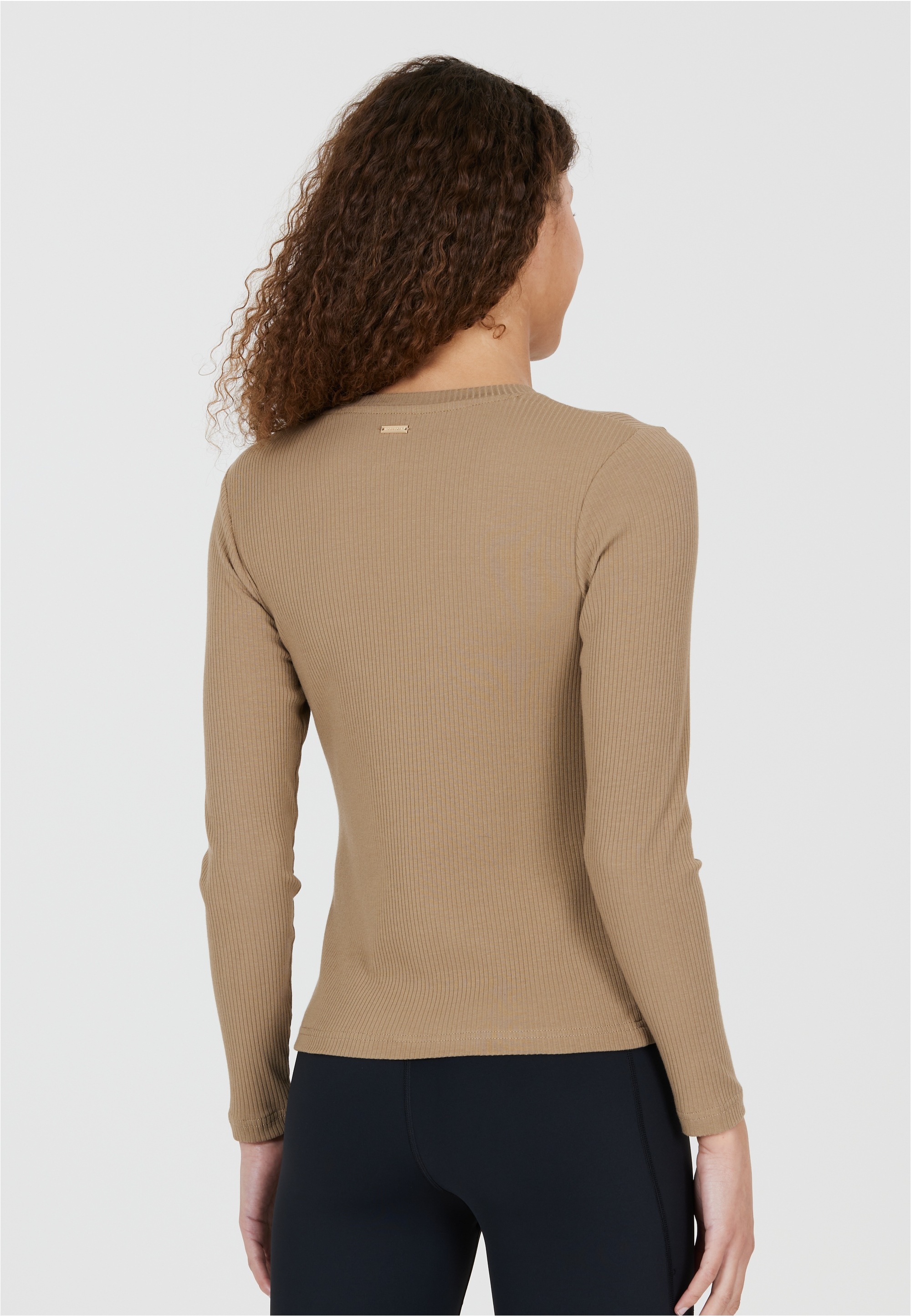 ATHLECIA Langarmshirt »Lankae«, (1 tlg.), mit feuchtigkeitsregulierenden Eigenschaften und 4-Wege-Stretch