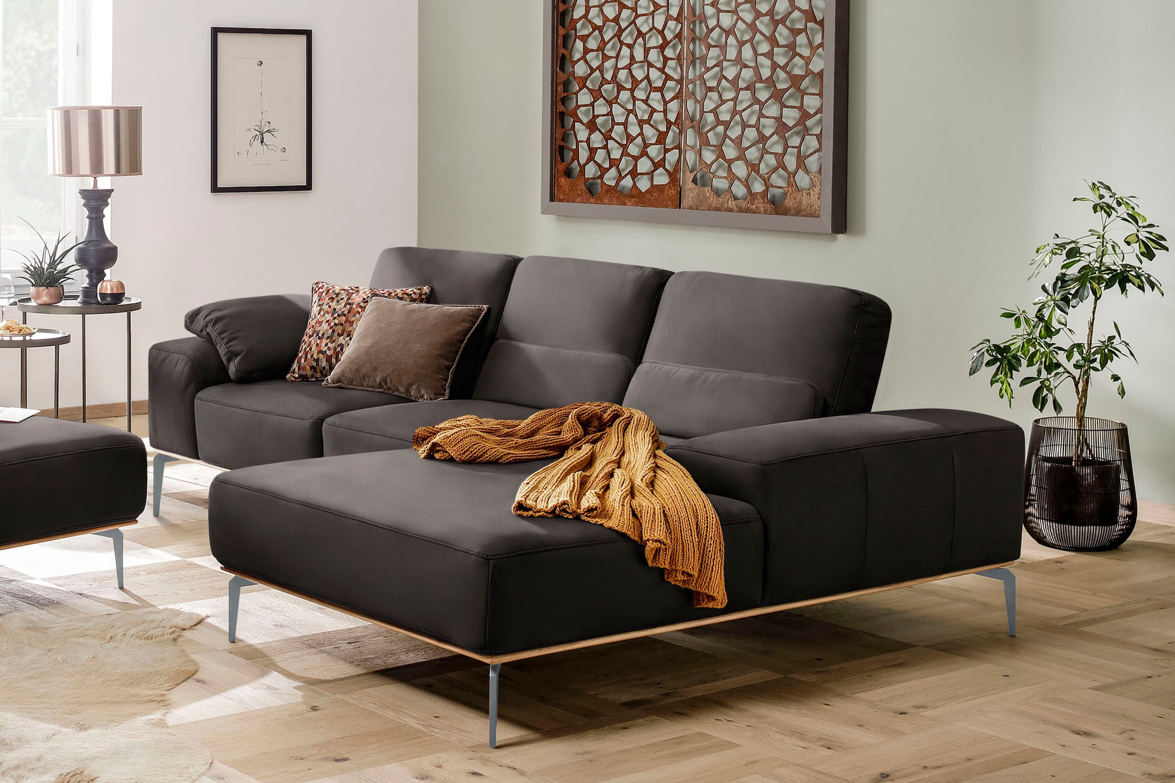 W.SCHILLIG Ecksofa "run, Designsofa mit tollem Sitzkomfort, bequem, L-Form" mit elegantem Holzsockel, Füße in Silber matt, Breite 279 cm