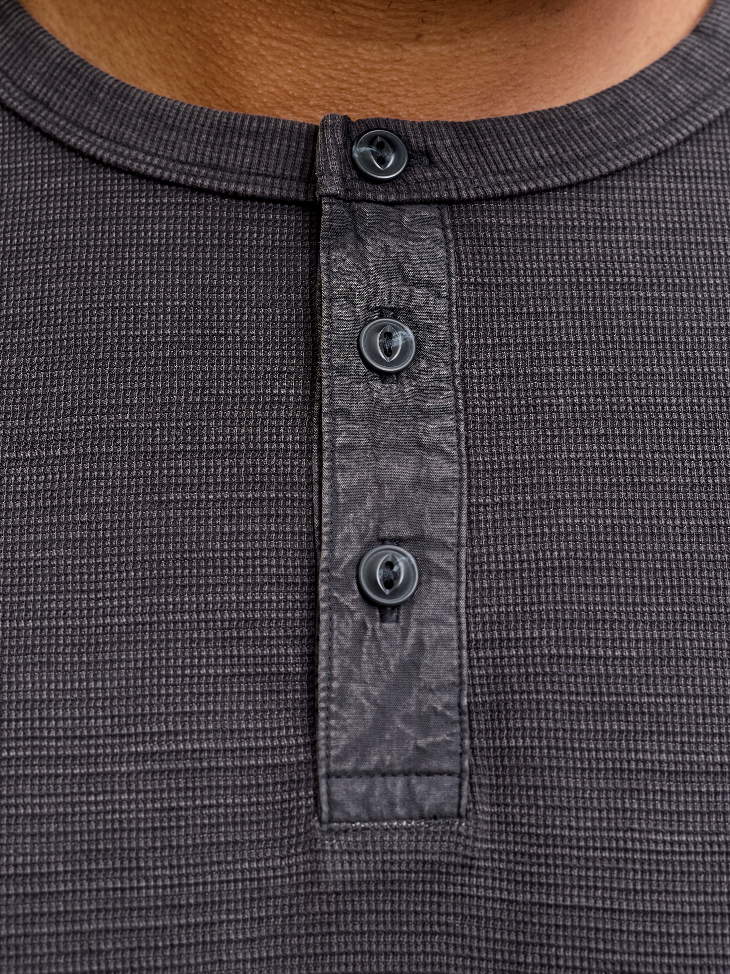 Jack & Jones PlusSize Langarmshirt »JPRBLUAARON LS HENLEY TEE PLS« Baumwollmischung, regular fit