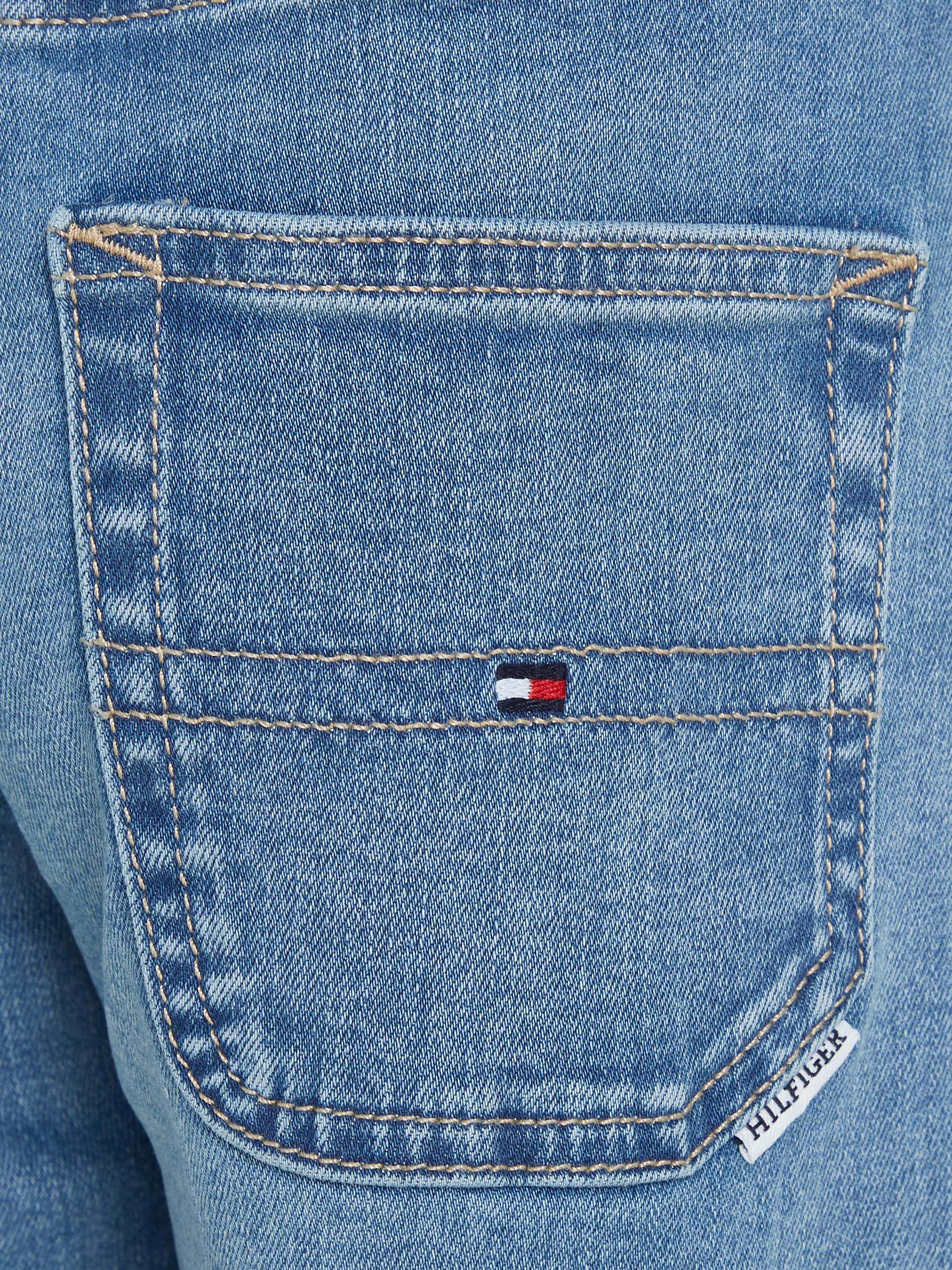 Tommy Hilfiger Straight-Jeans »MODERN STRAIGHT VINT MWASH DENIM«, Kinder bis 16 Jahre mit gestickter Logoflagge