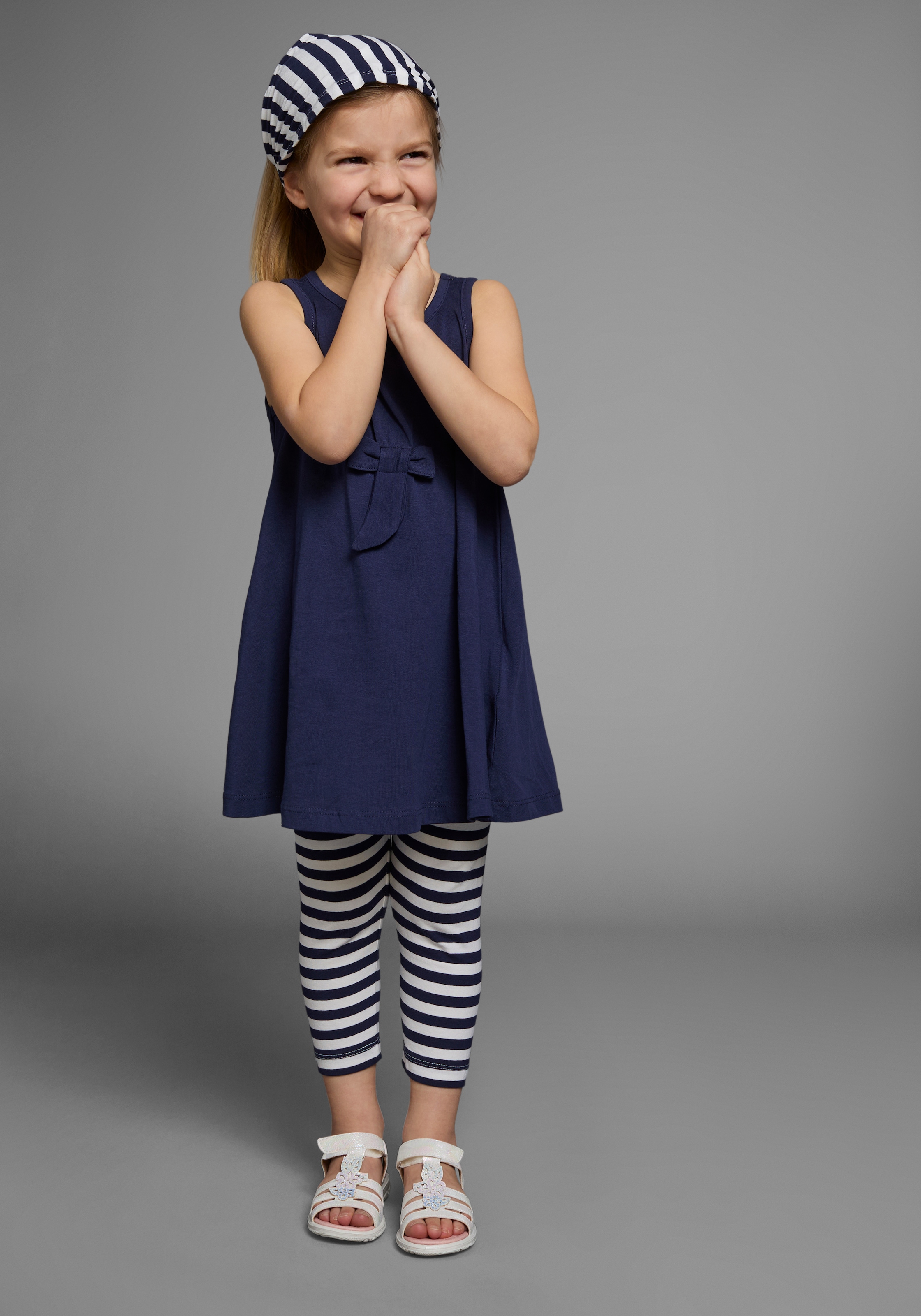 KIDSWORLD "3tlg. Set: Kleid, Capri und Haarband geringelt" Set, 3, 3 Stk. Capri und Haarband maritim geringelt