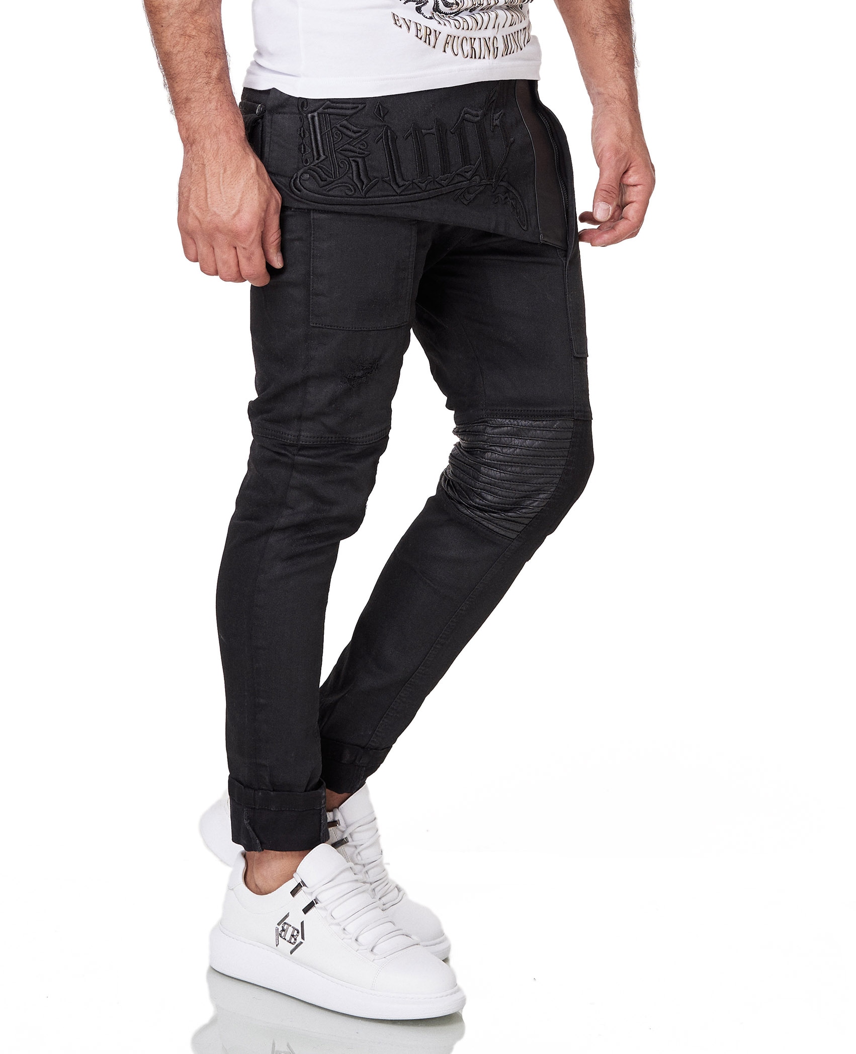 KINGZ Slim-fit-Jeans, mit Kunstleder-Applikationen