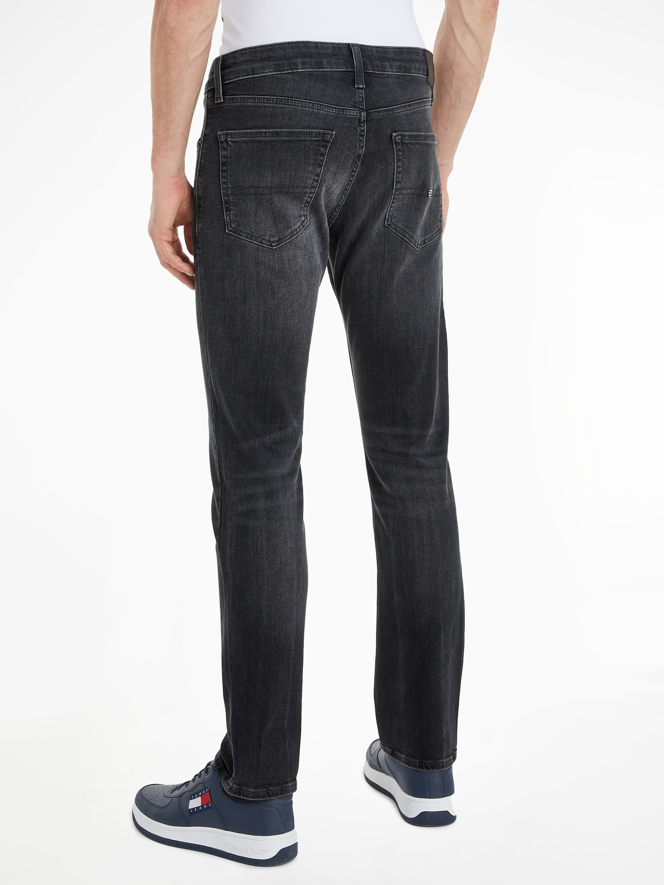Tommy Jeans Slim-fit-Jeans »SCANTON SLIM«, mit Logoprägung