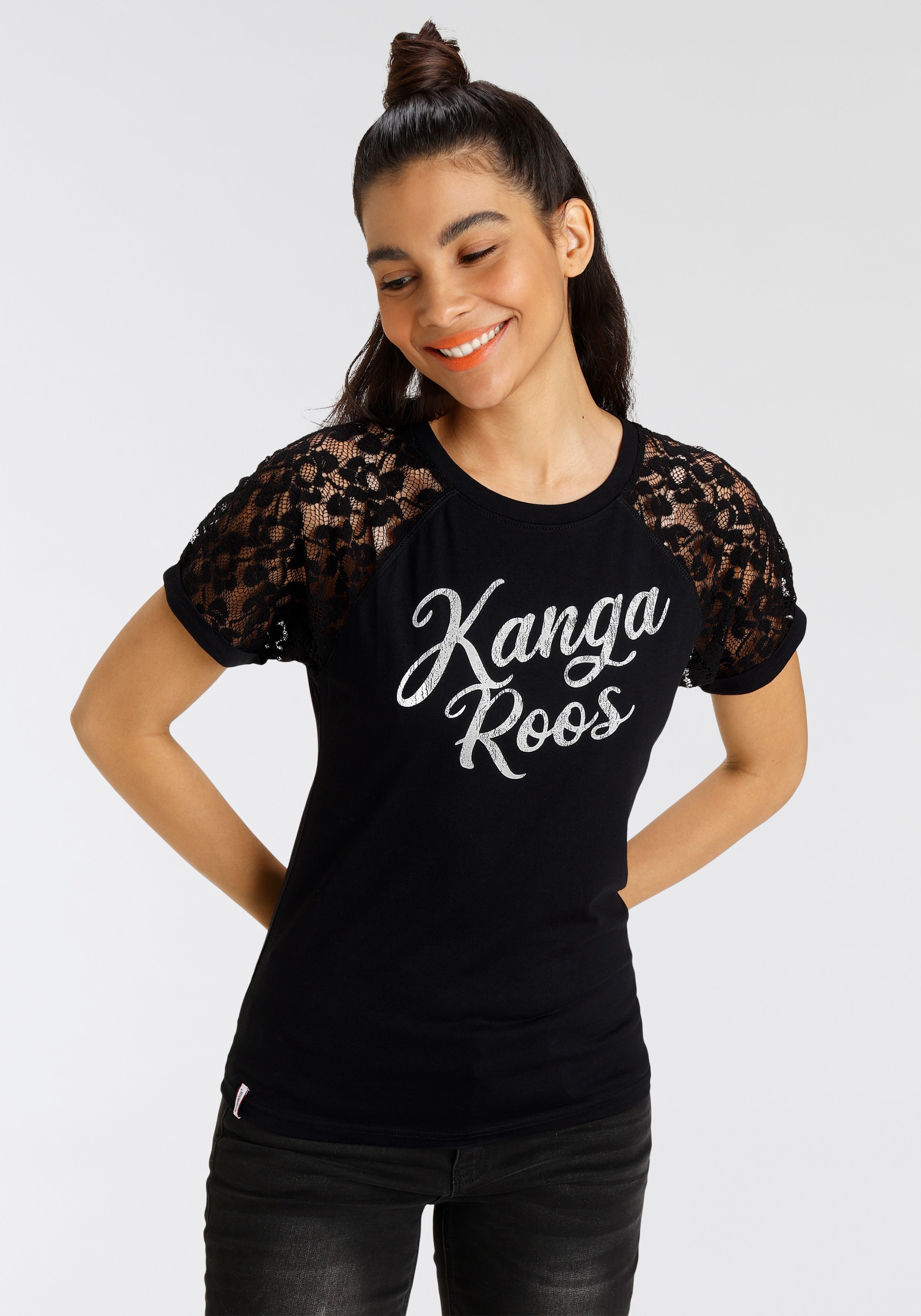 Raglanärmeln und KangaROOS Markenschriftzug KOLLEKTION NEUE Spitzenshirt mit