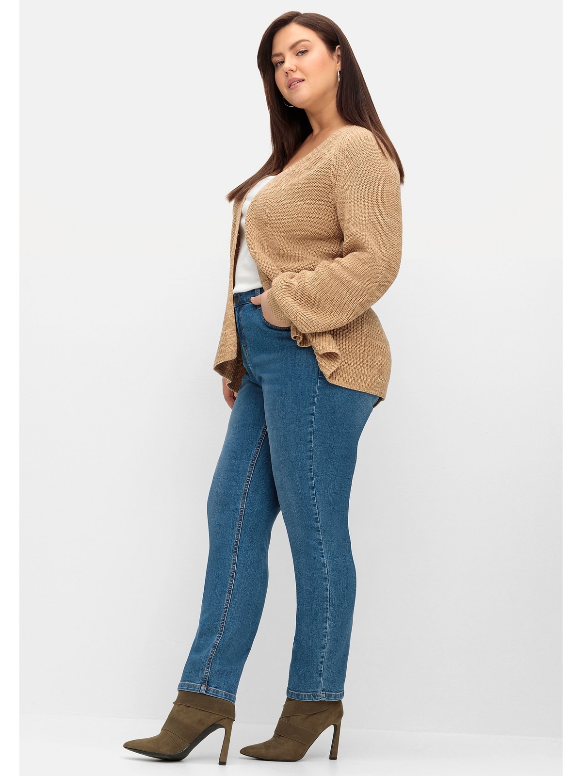 PIA, Denim BAUR online aus Sheego elastischem »Große | bestellen Stretch-Jeans Größen«,