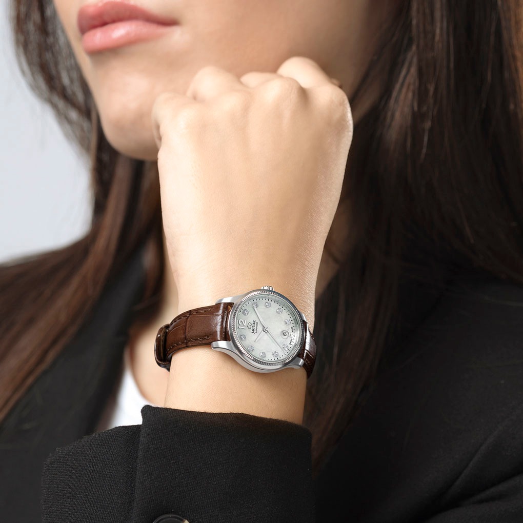 Jaguar Quarzuhr »Essentia«, Armbanduhr, Damenuhr, Swiss Made, Lederarmband, Saphirglas,Datum