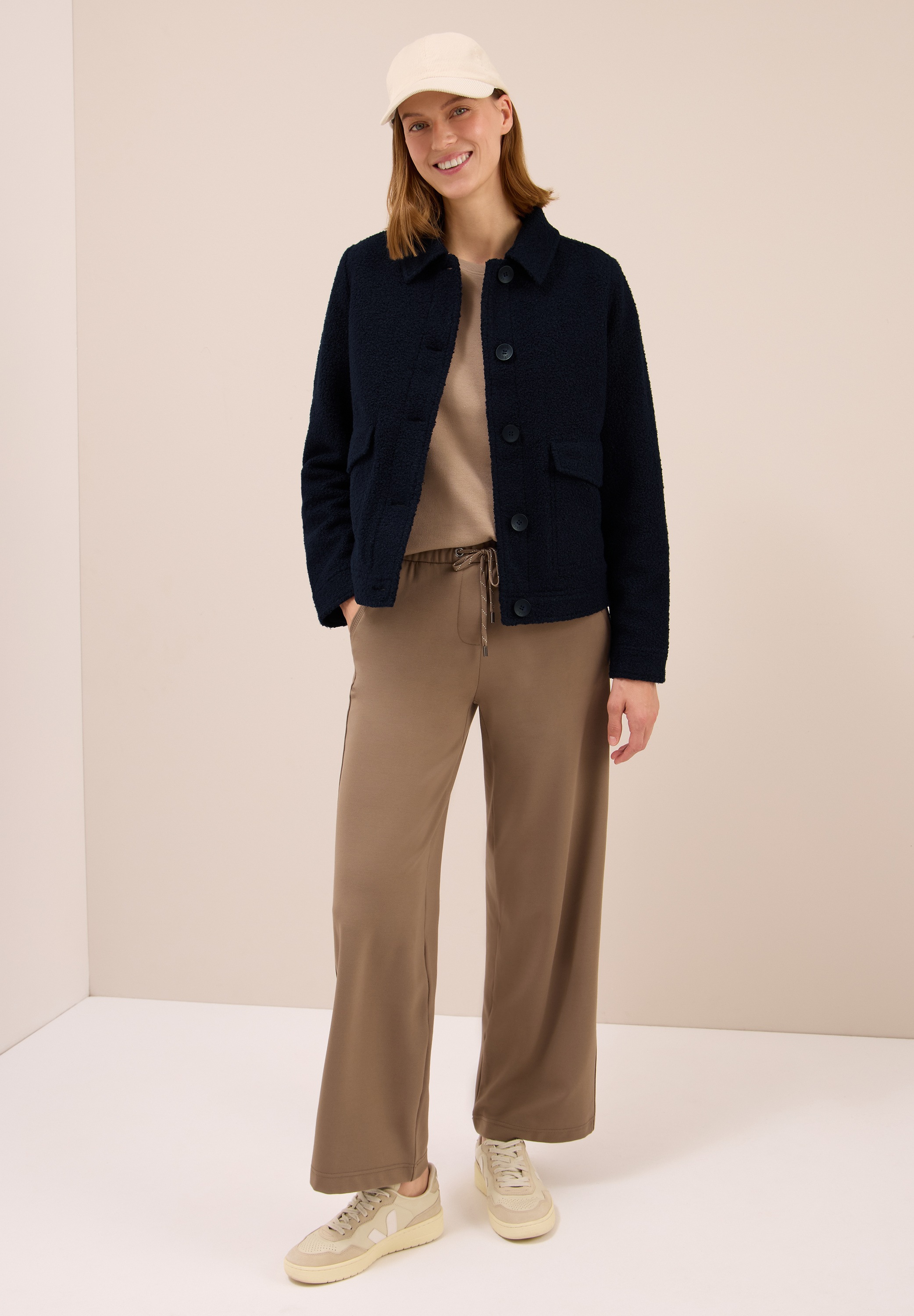 Thumbnail - Cecil Fellimitatjacke ohne Kapuze mit Knopfleiste