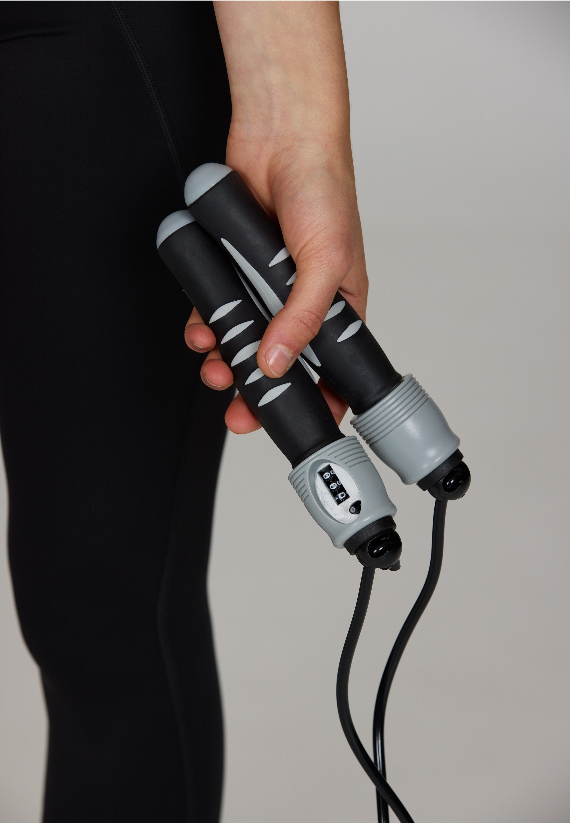 ENDURANCE Springseil mit integriertem Zähler