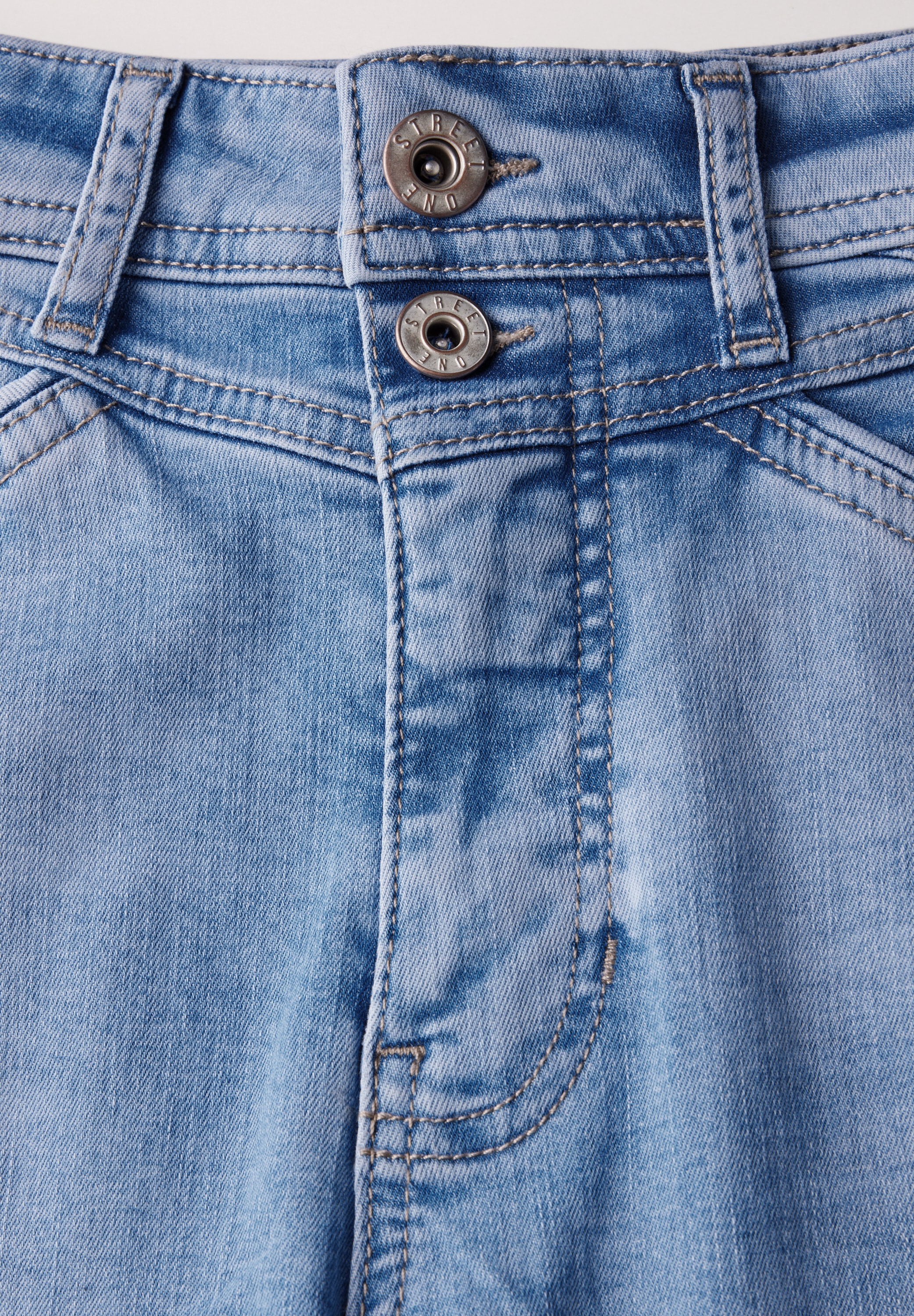 STREET ONE Weite Jeans, mit weitem Beim