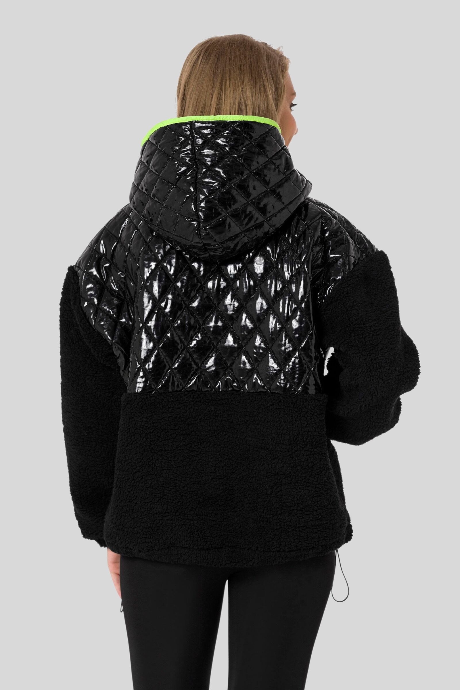 Cipo & Baxx Sweater »HOODIE SWEATSHIRT«, sportlich-lässiges Kleidungsstück