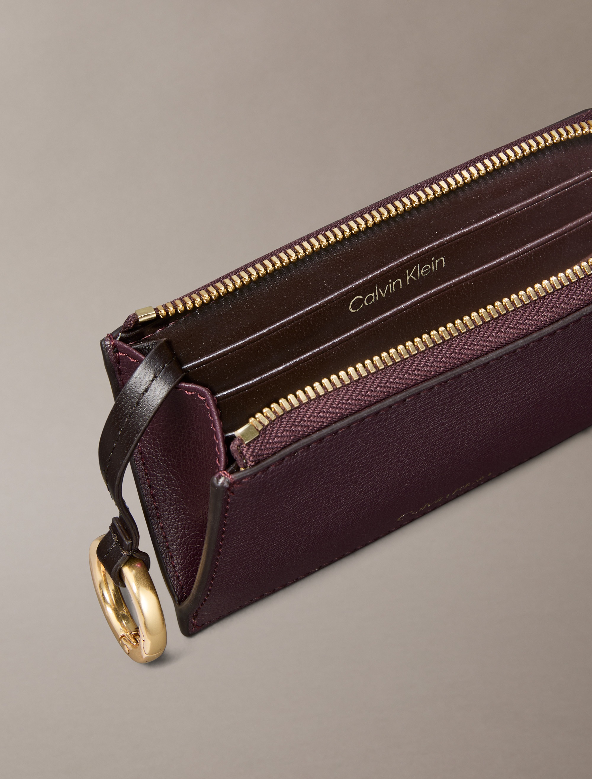 Calvin Klein Kartenetui »FOIL LOGO TOP ZIP CARDCASE«, Kreditkartenetui mit CK-Logo