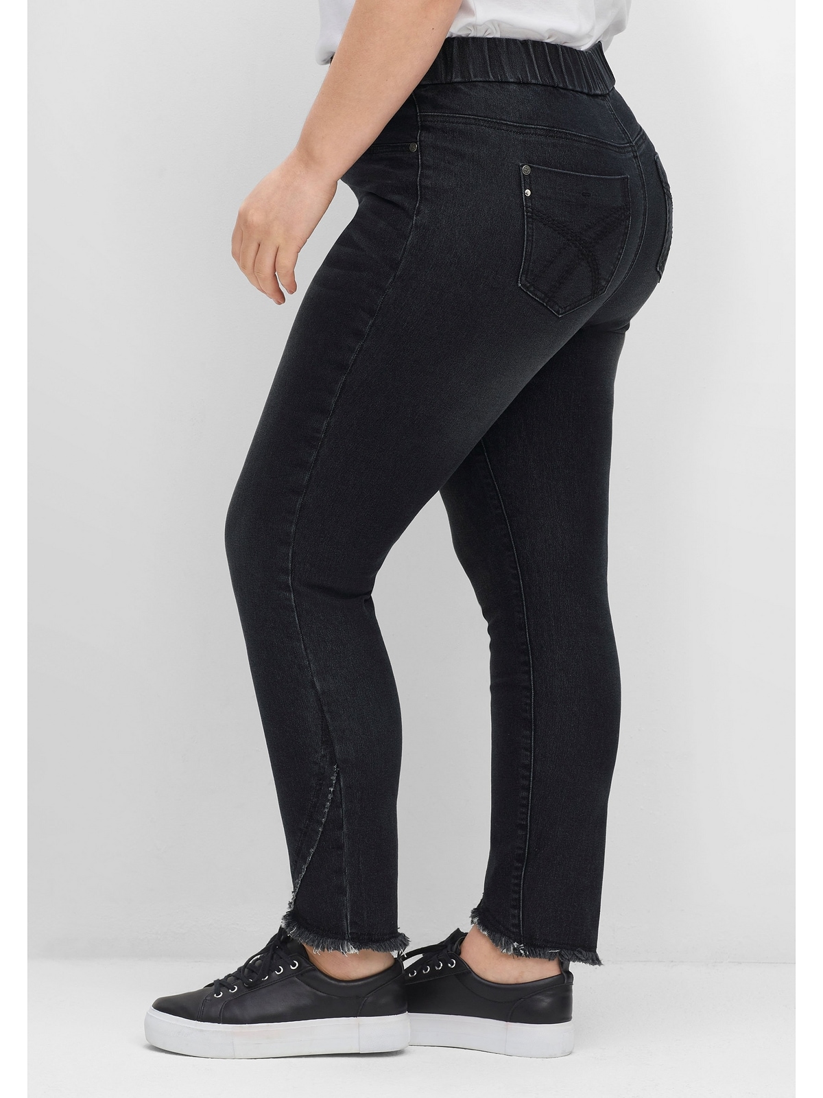 Sheego Stretch-Jeans Größen«, kaufen Fransensaum für und Gummibund BAUR »Große mit 