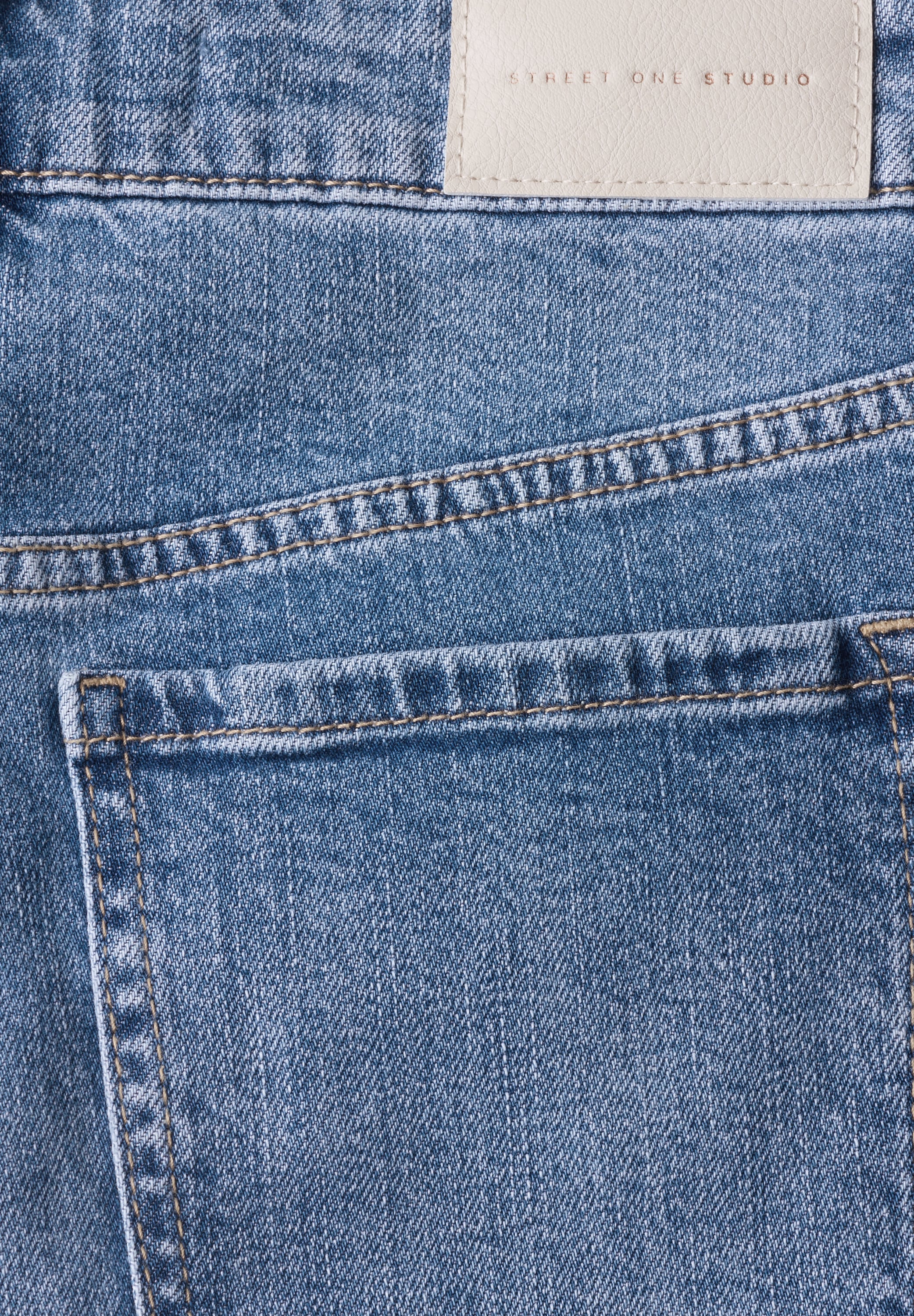 STREET ONE STUDIO Loose-fit-Jeans 5-Pocket-Style