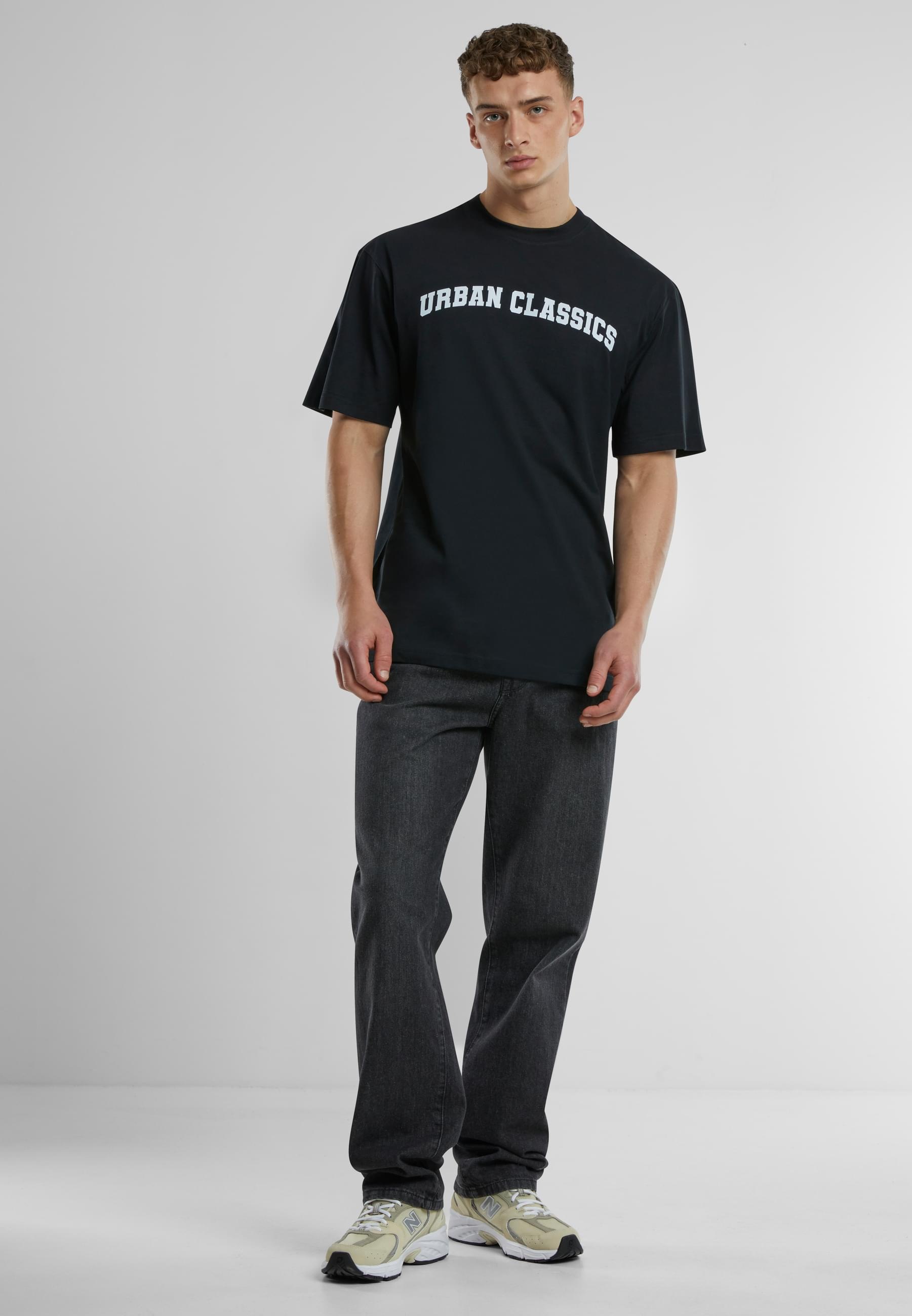 URBAN CLASSICS T-Shirt »Urban Classics UC College Logo Tall Tee«, (1 tlg.)