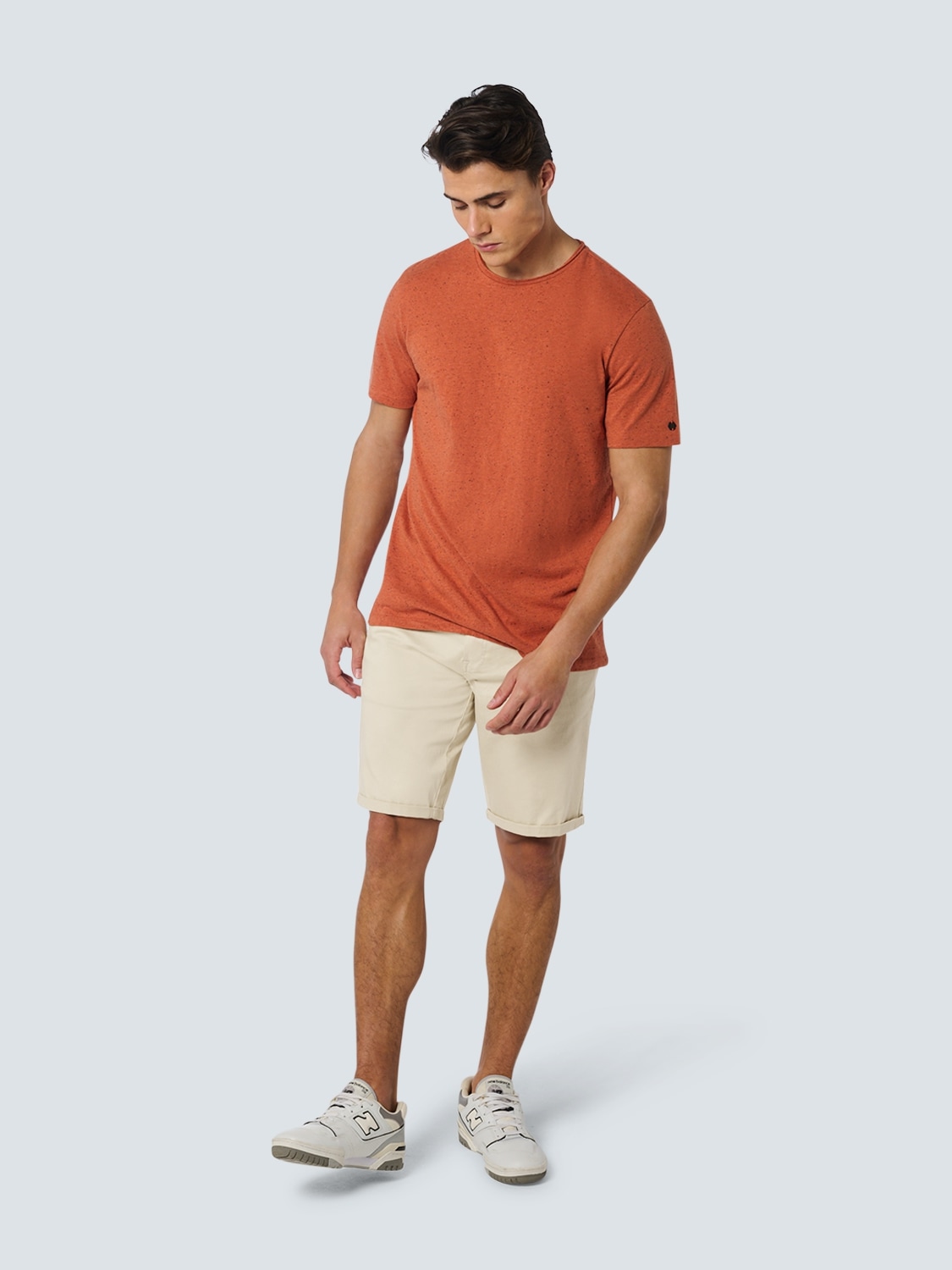 NO EXCESS Chinoshorts, aus gefärbtem Twill-Stretch