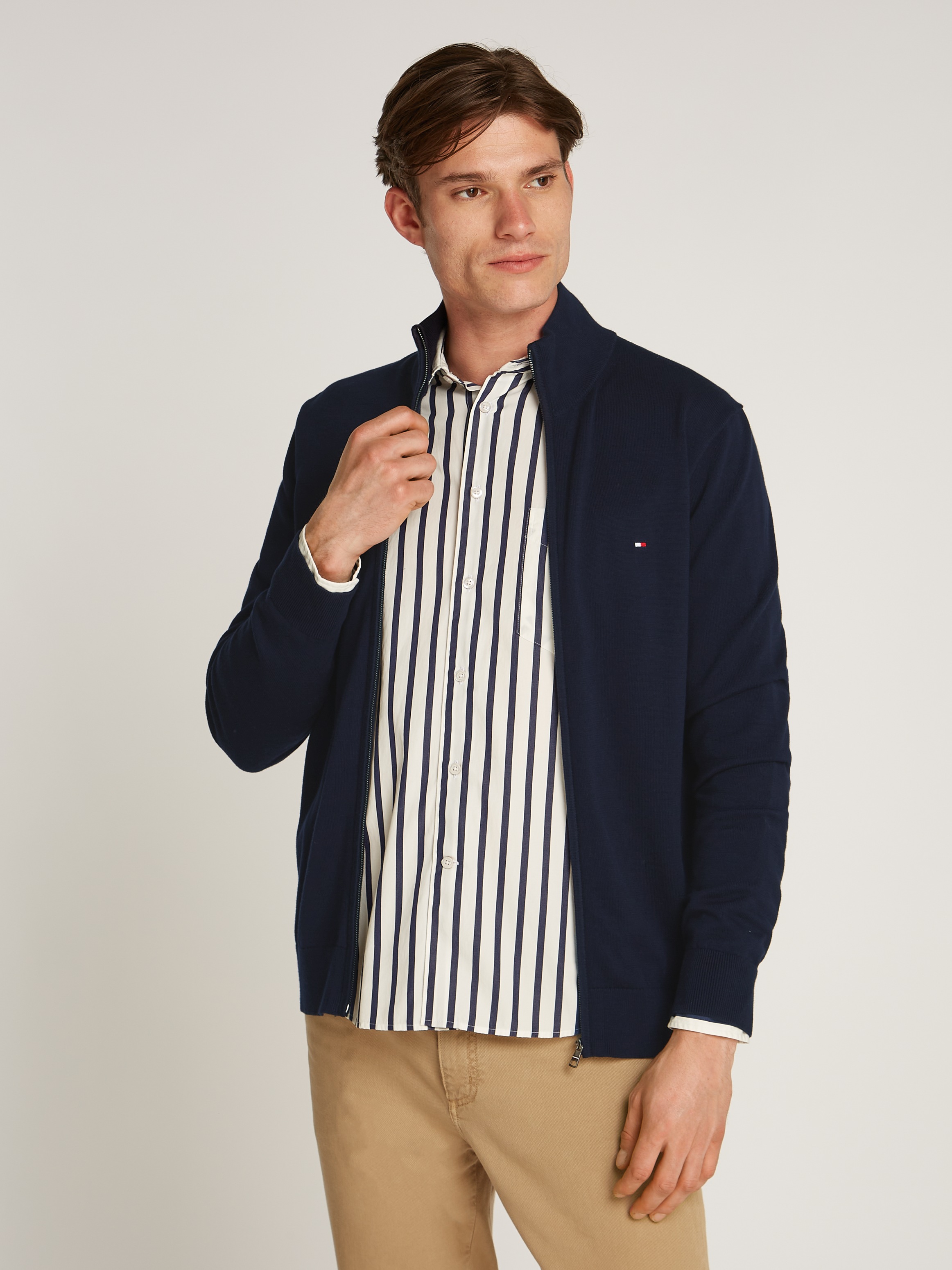 Tommy Hilfiger Strickjacke "ESSENTIAL COTTON ZIP THRU", mit Logostickerei günstig online kaufen