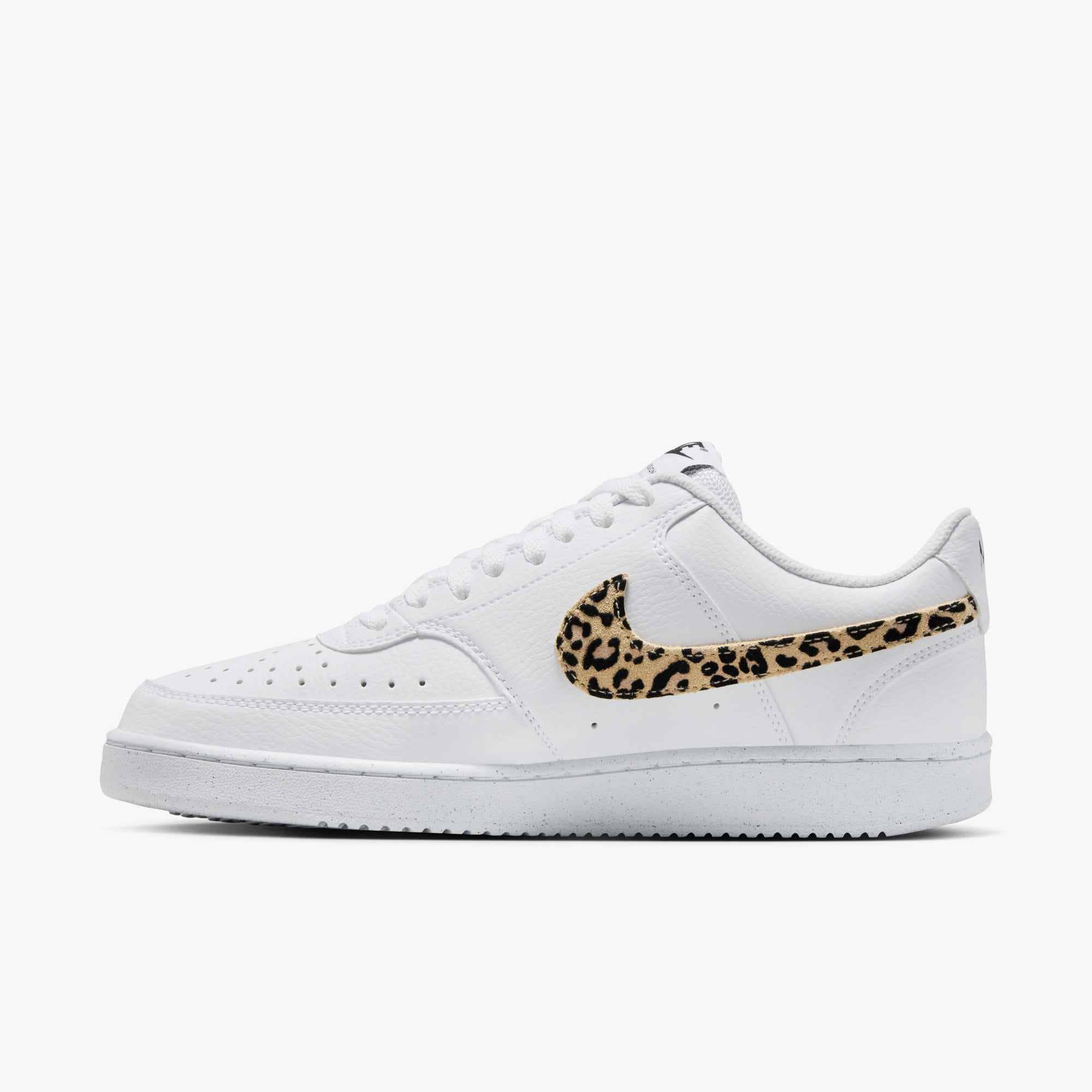 Nike Sportswear Sneaker »COURT VISION LO SE«  Design auf den Spuren des Air Force 1