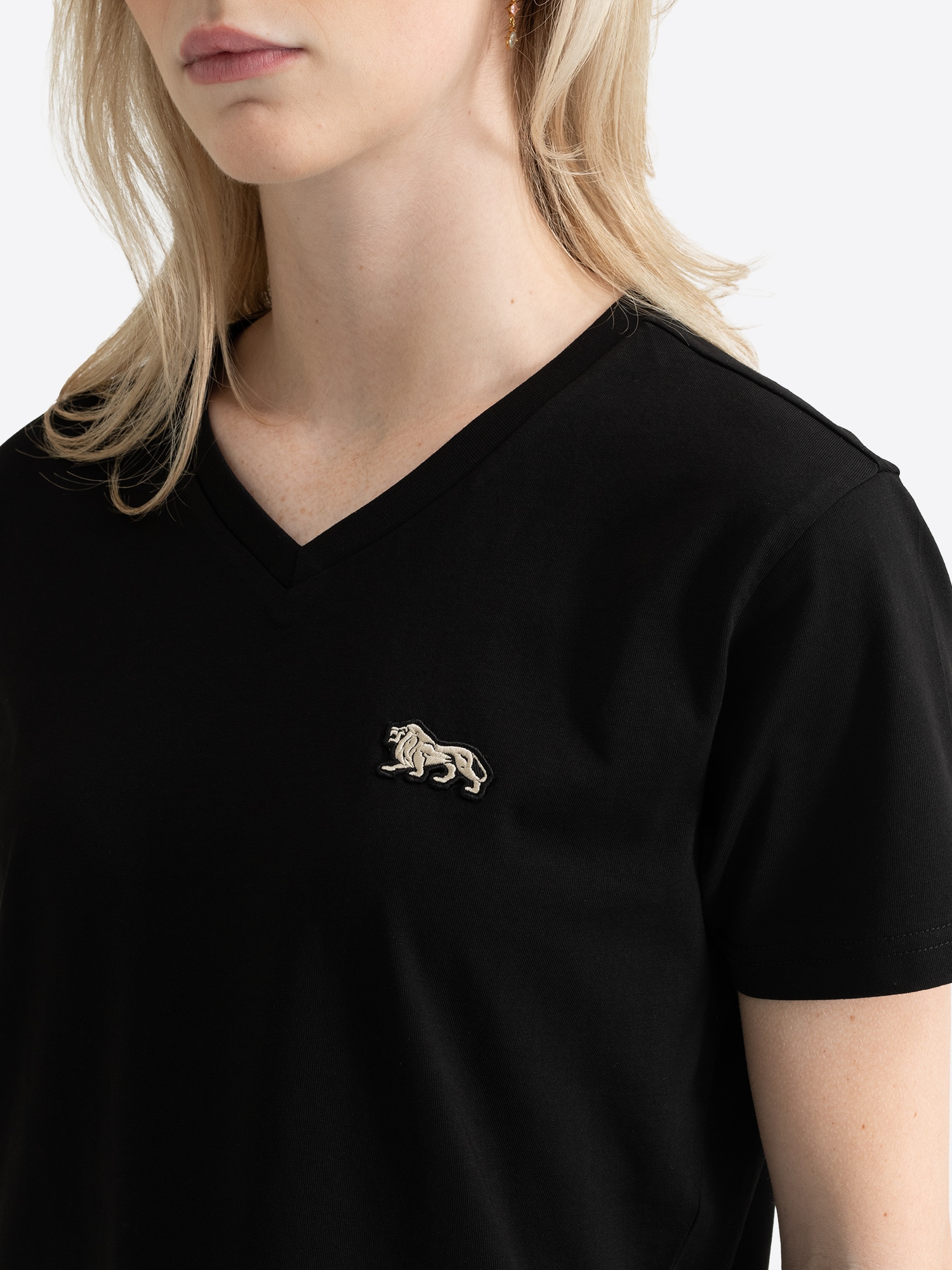 Lonsdale T-Shirt »CHITTOE« sportliche Schnittform, aus Baumwolle, für Erwachsene