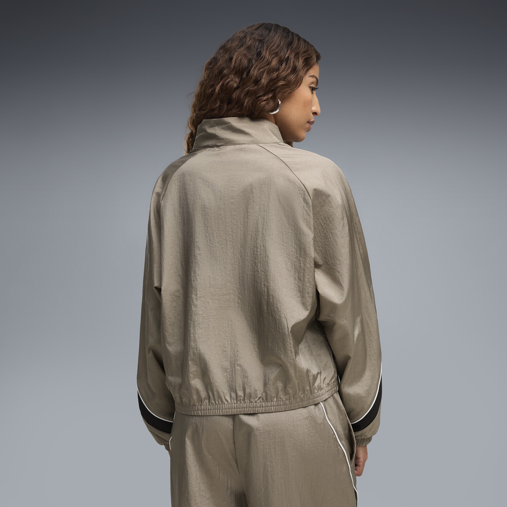 PUMA Trainingsjacke »PUMA Sport Relaxed Gewebte Jacke Damen«