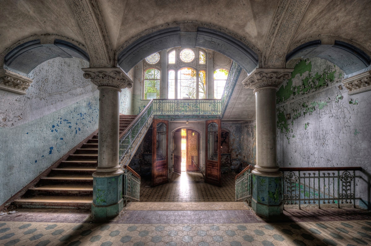 Papermoon Fototapete "Lost Space Beelitz"