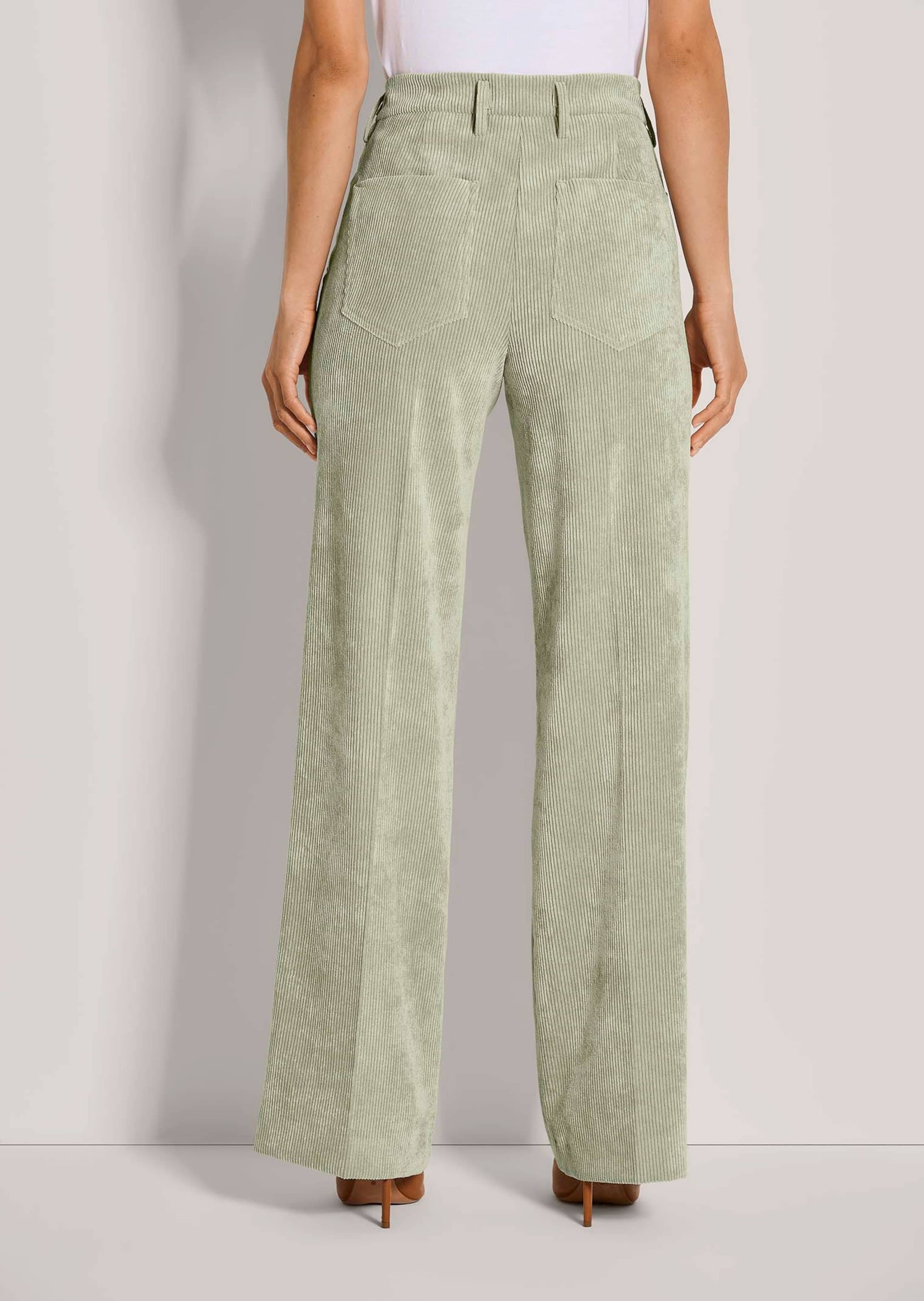 MADELEINE Cordhose »Cordhose Weite Cordhose mit Bügelfalten«  Weite Cordhose mit Bügelfalte