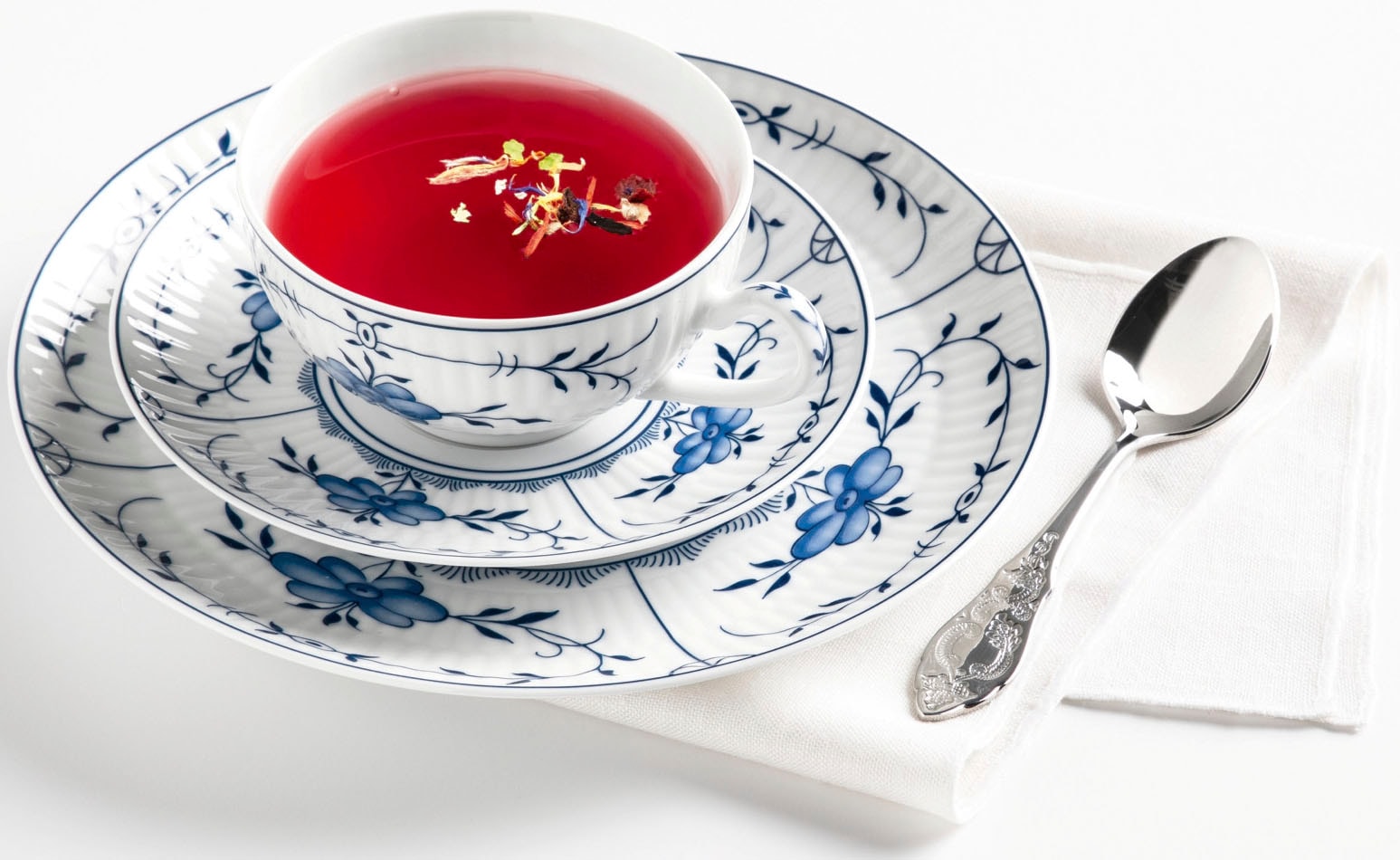 Seltmann Weiden Teeservice »Geschirr-Set, 18 Teile, Amina Strohblume, groß«, (Set, 18 tlg., 6x Teeobertasse, 6x Teeuntertasse, 6x Früstücksteller), Stäbchenrelief, die Strohblume, Blütenmotiv