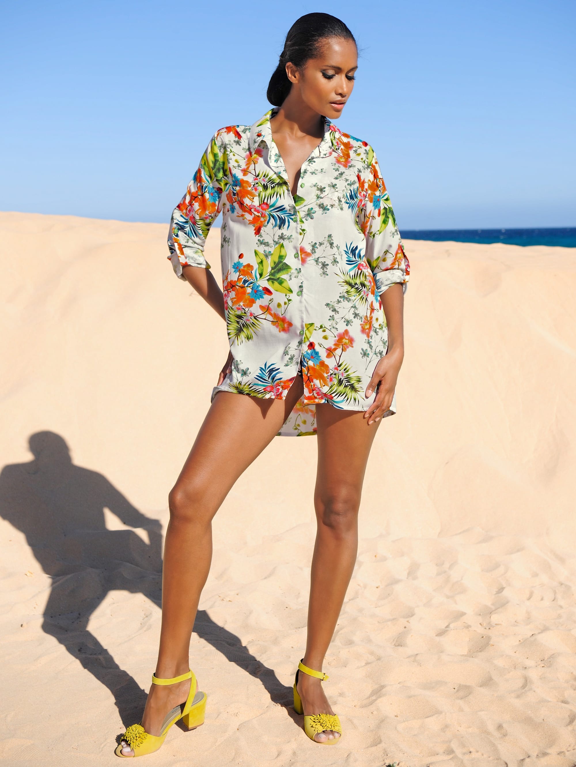 Strandbluse mit Blumendruck